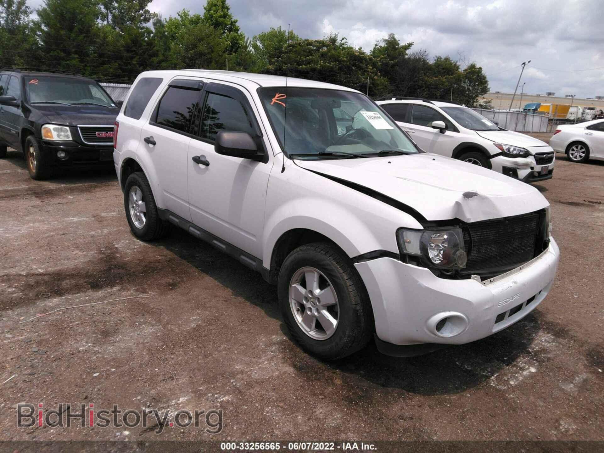 Фотография 1FMCU0C76BKC06047 - FORD ESCAPE 2011