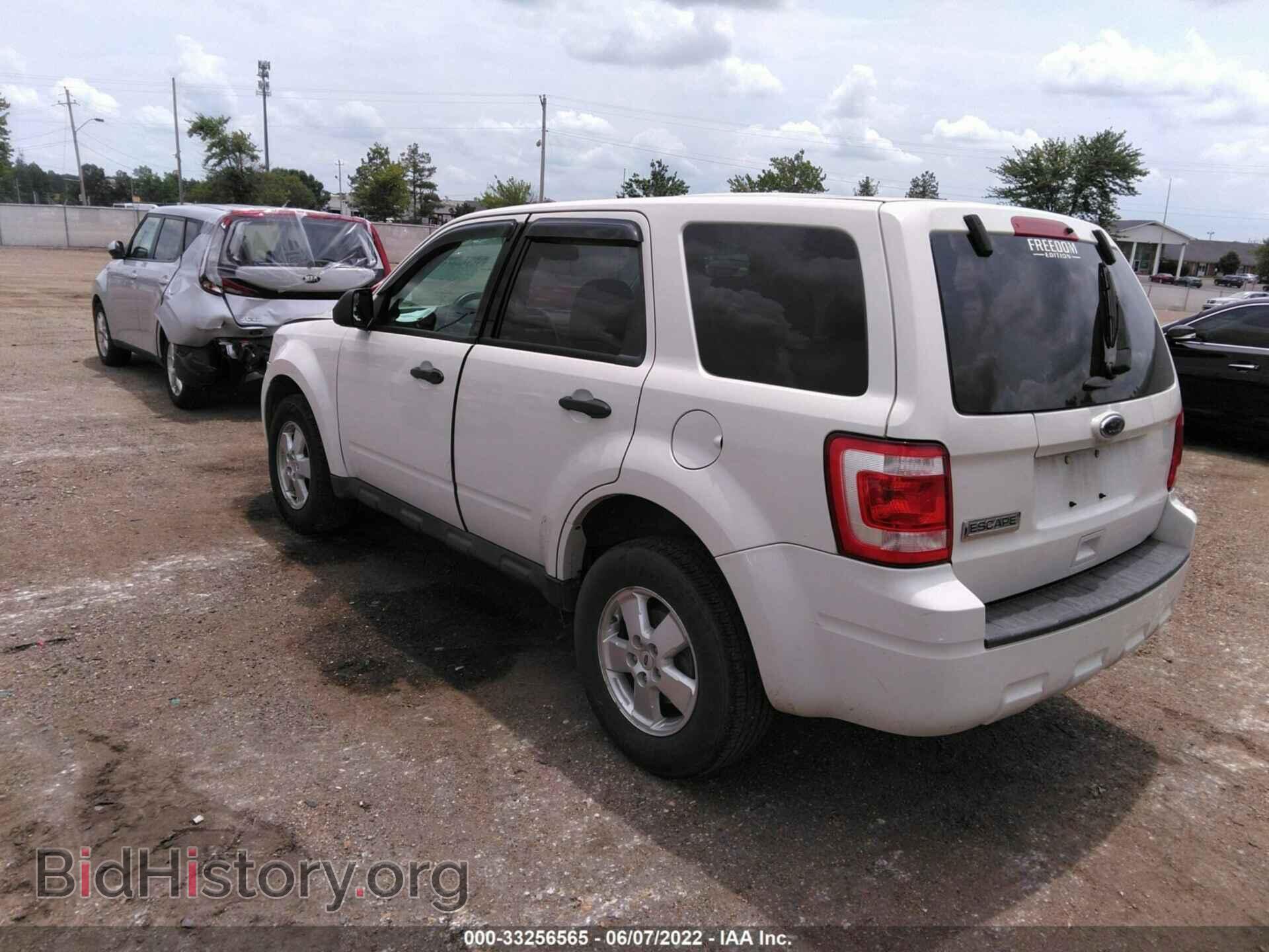 2011 FORD ESCAPE - VIN: 1FMCU0C76BKC06047 - Photo 3