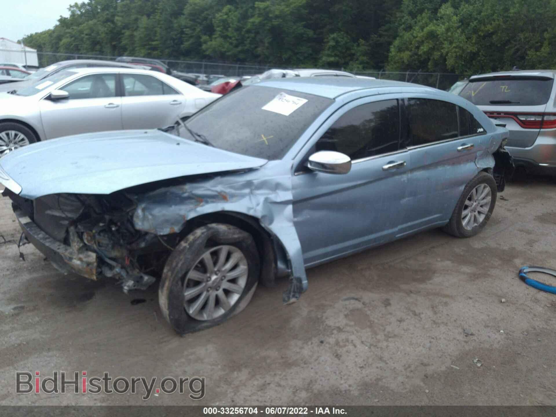 2014 CHRYSLER 200 - VIN: 1C3CCBBG5EN107053 - Фото 2