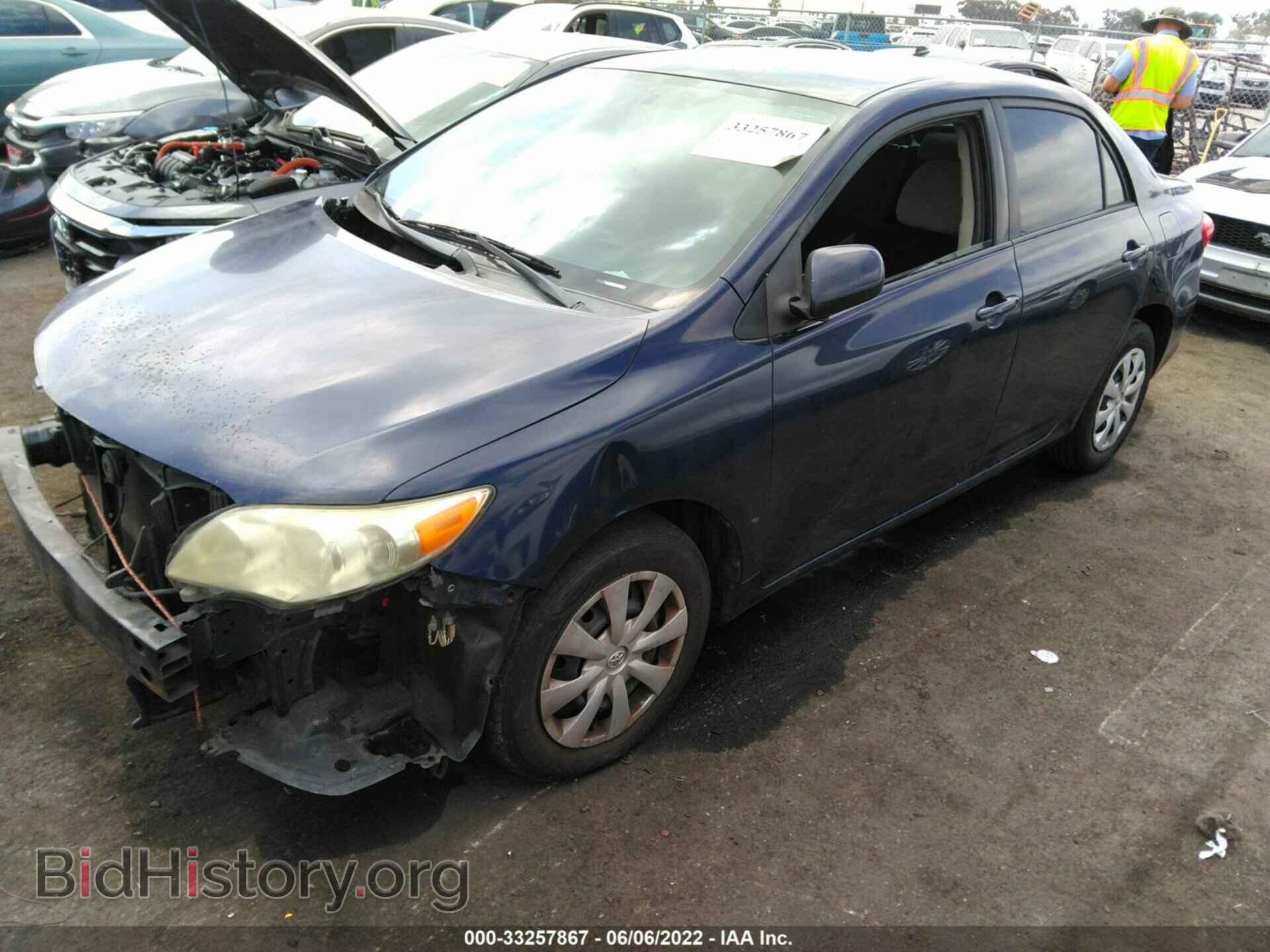 2011 TOYOTA COROLLA - VIN: 2T1BU4EEXBC608738 - Фото 2