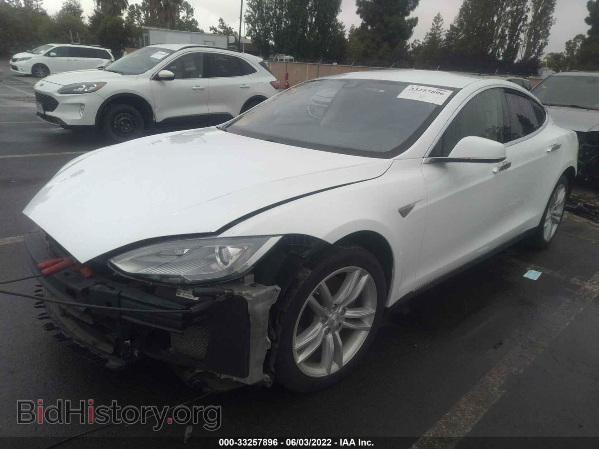 2015 TESLA MODEL S - VIN: 5YJSA1H1XFF083388 - Фото 2