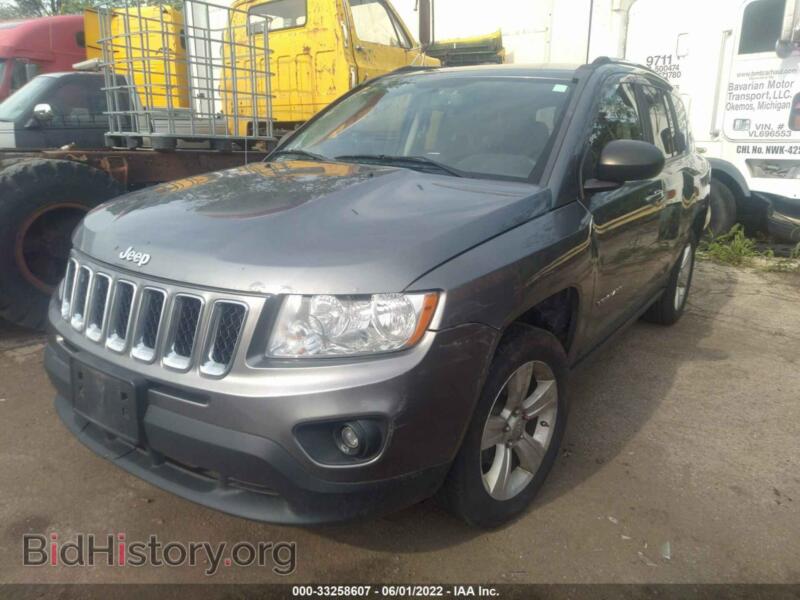 2011 Jeep COMPASS (VIN 1J4NT1FB3BD213851) — фото 2 из 11