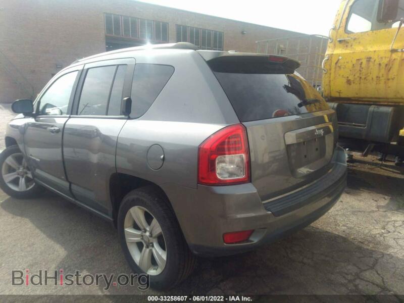2011 Jeep COMPASS (VIN 1J4NT1FB3BD213851) — фото 3 из 11