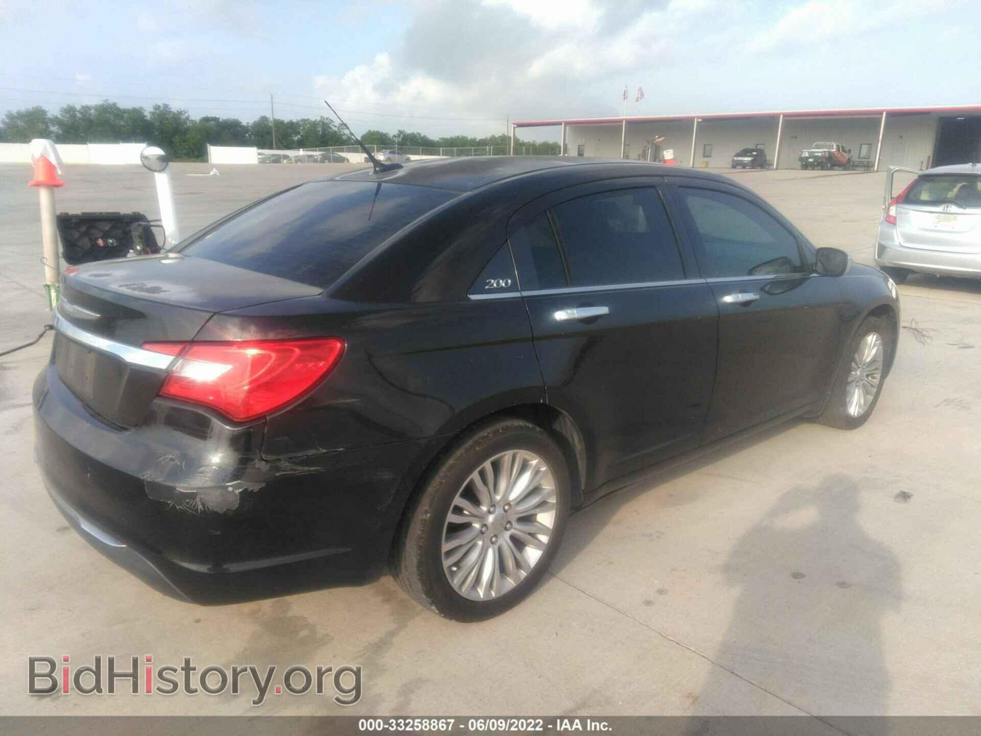 2011 CHRYSLER 200 - VIN: 1C3BC2FG8BN504368 - Фото 4