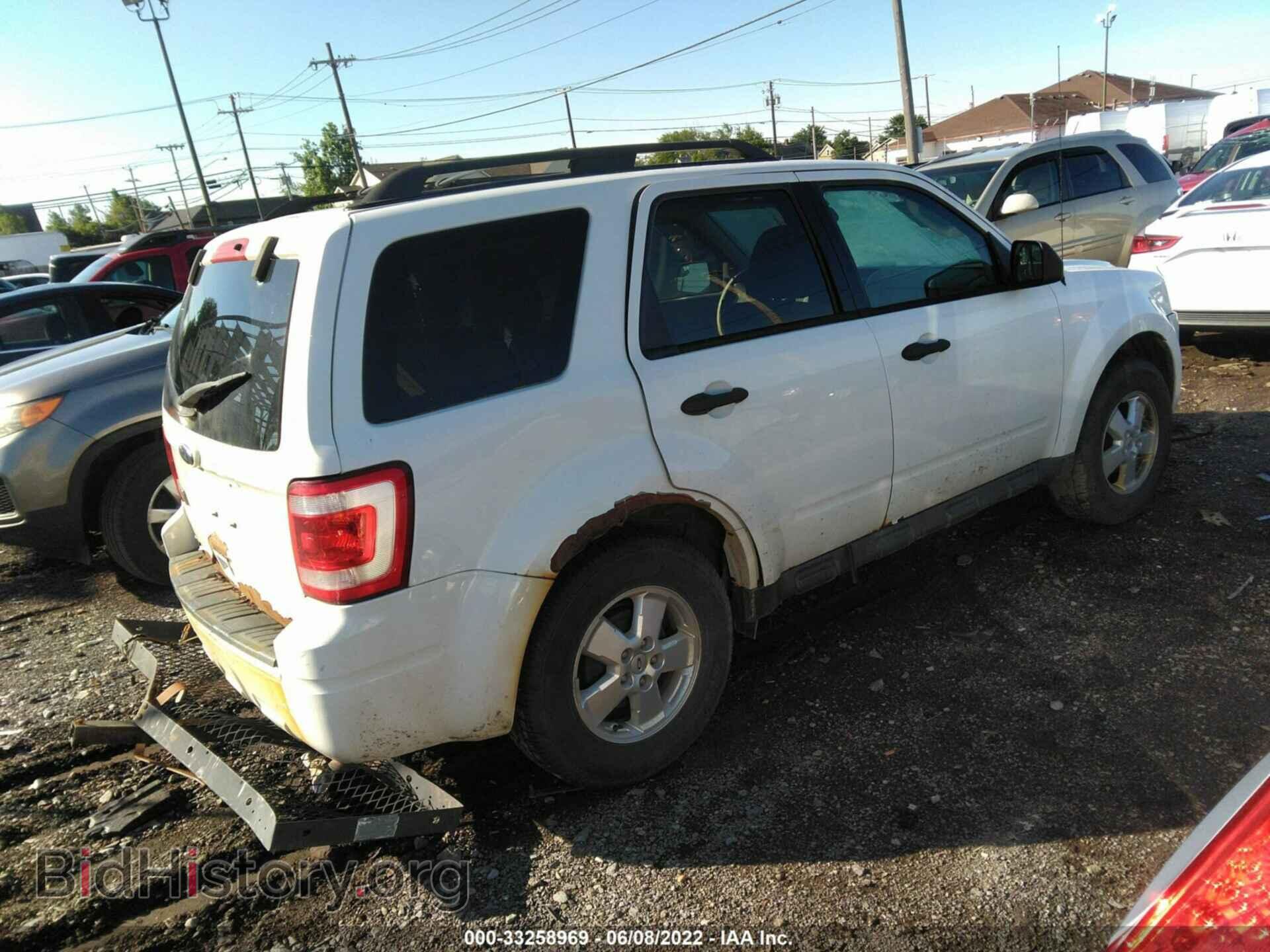 2011 FORD ESCAPE - VIN: 1FMCU0D76BKC24921 - Фото 4