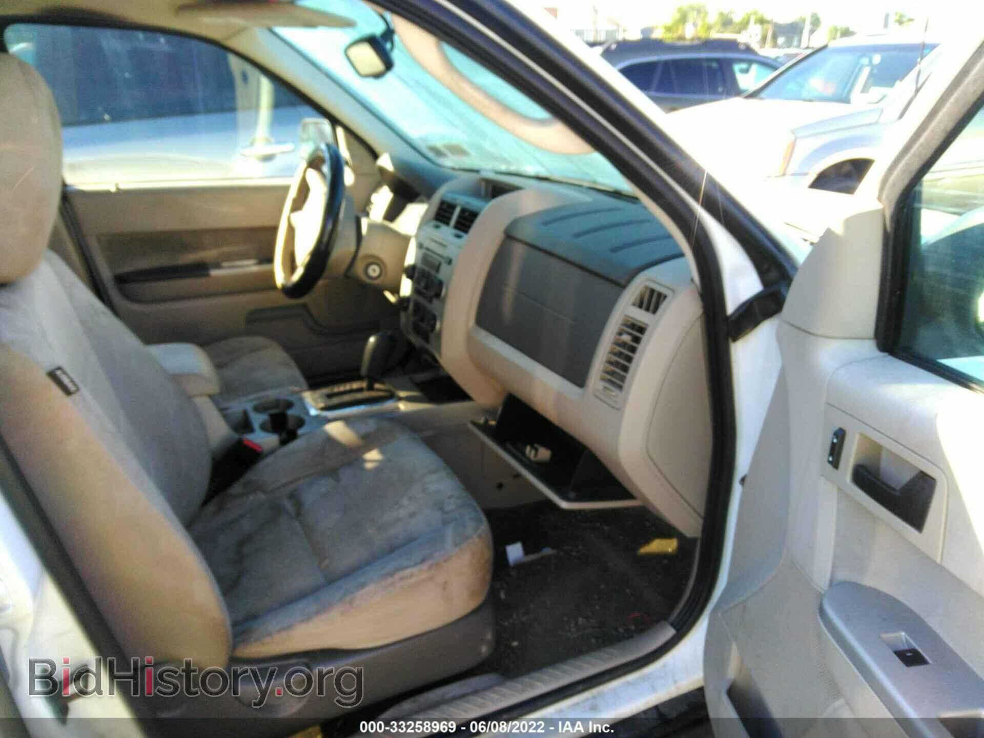 2011 FORD ESCAPE - VIN: 1FMCU0D76BKC24921 - Фото 5