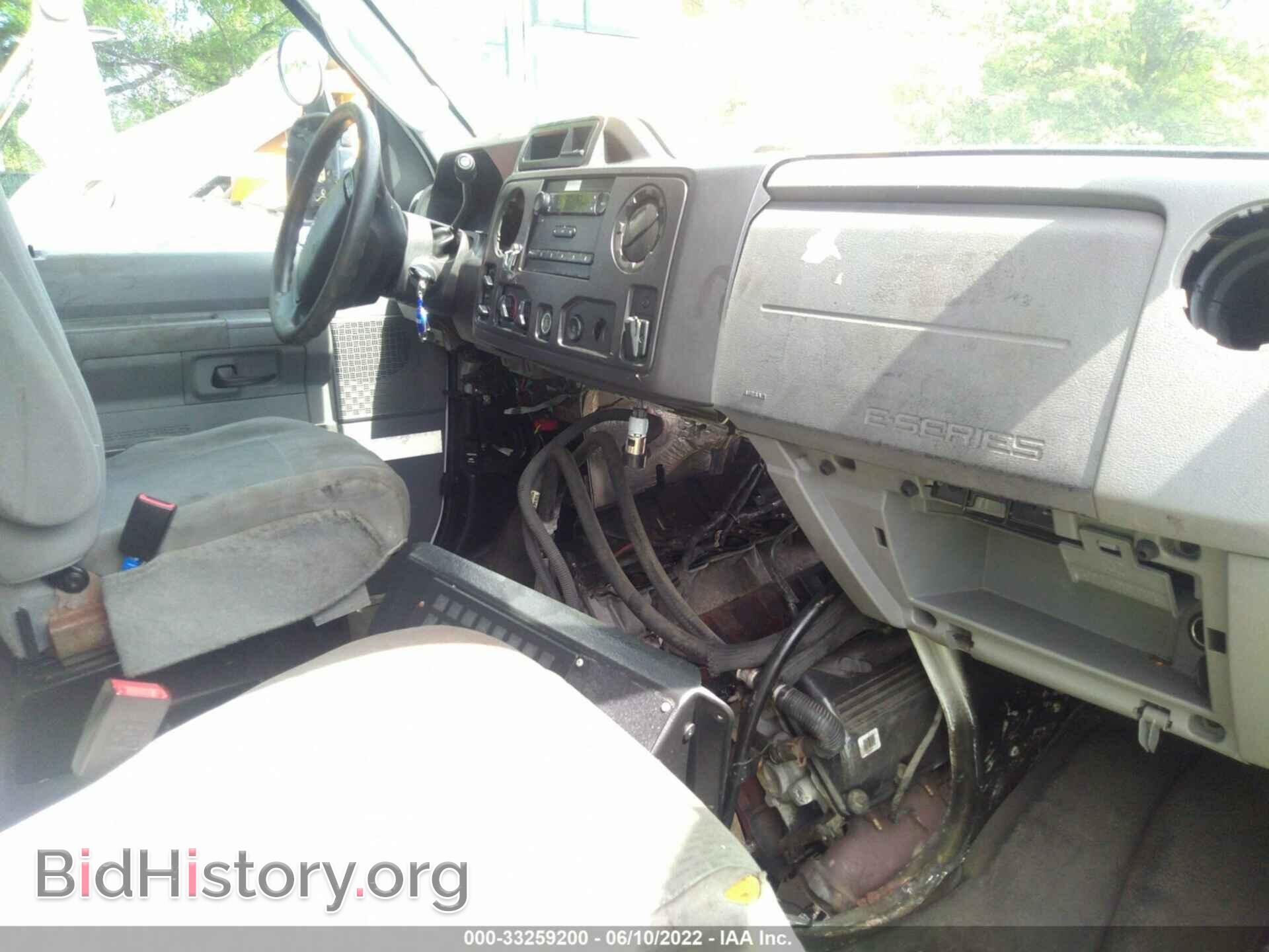 2011 FORD ECONOLINE CARGO VAN - VIN: 1FDSS3ES0BDA30329 - Фото 5