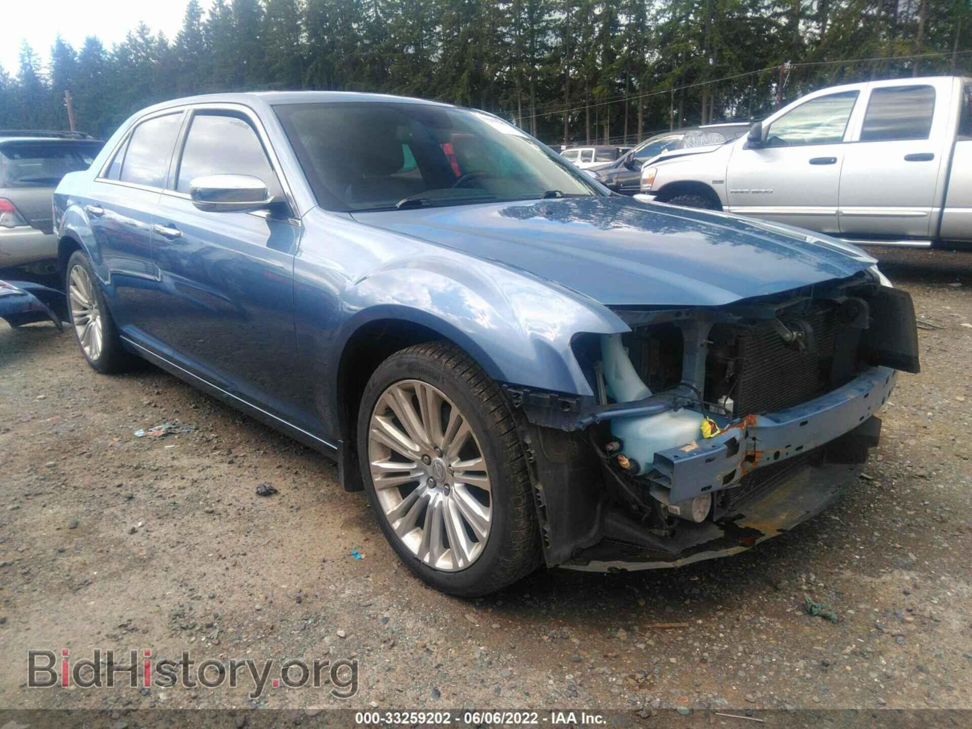 Фотография 2C3CA6CT7BH587920 - CHRYSLER 300 2011