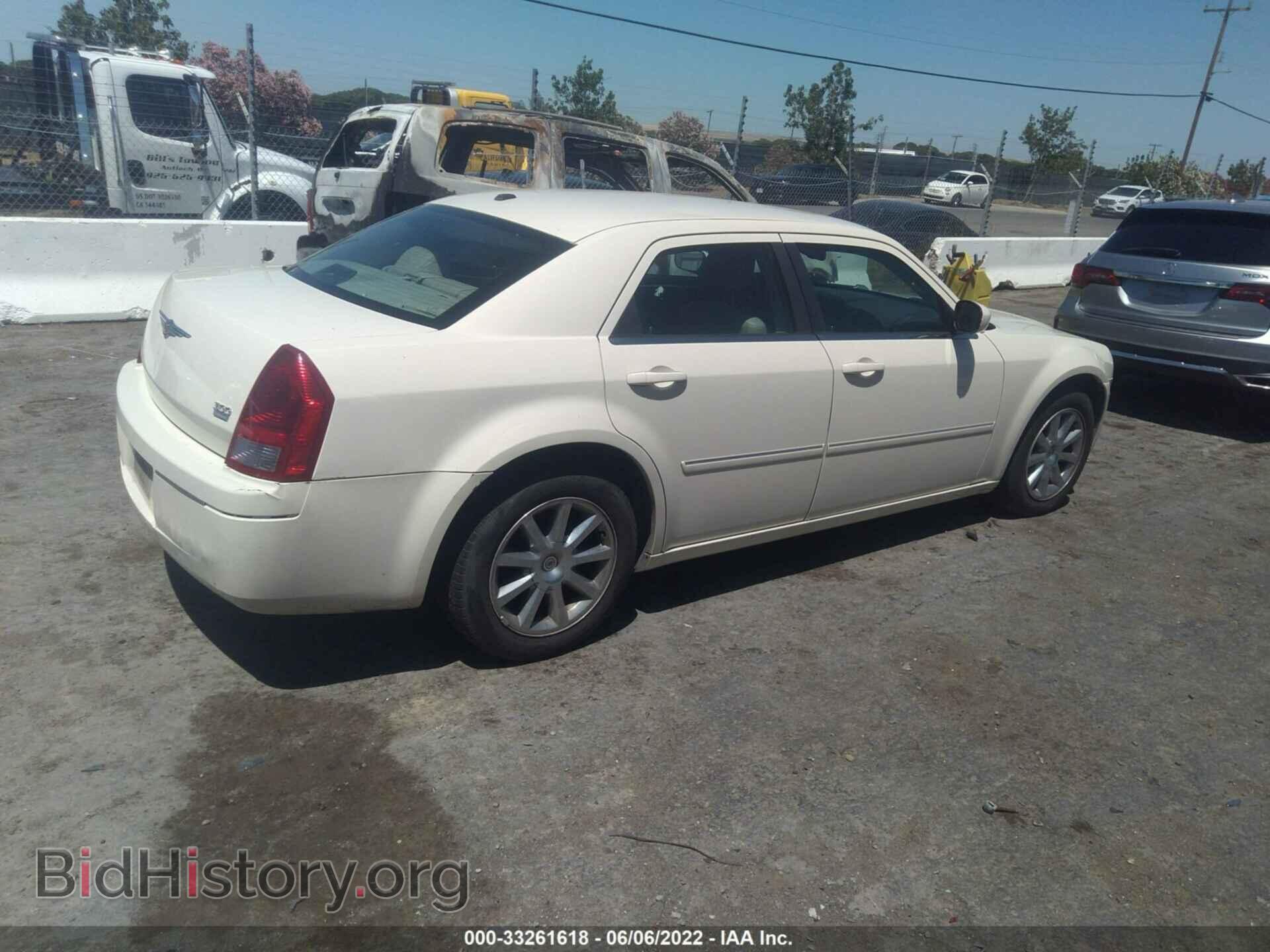 2007 CHRYSLER 300 - VIN: 2C3KA53G87H899261 - Фото 4