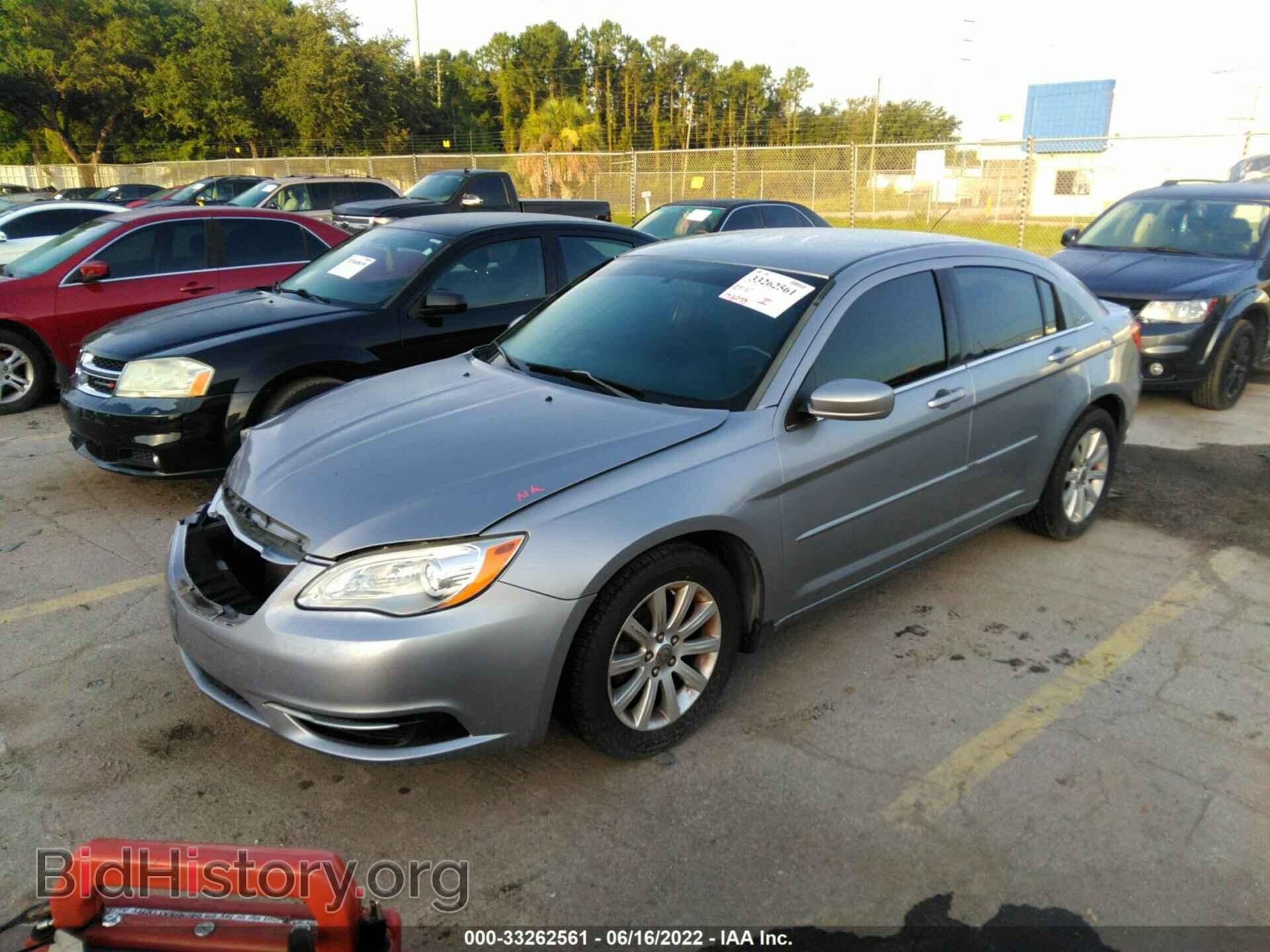 2013 CHRYSLER 200 - VIN: 1C3CCBBB9DN558022 - Фото 2