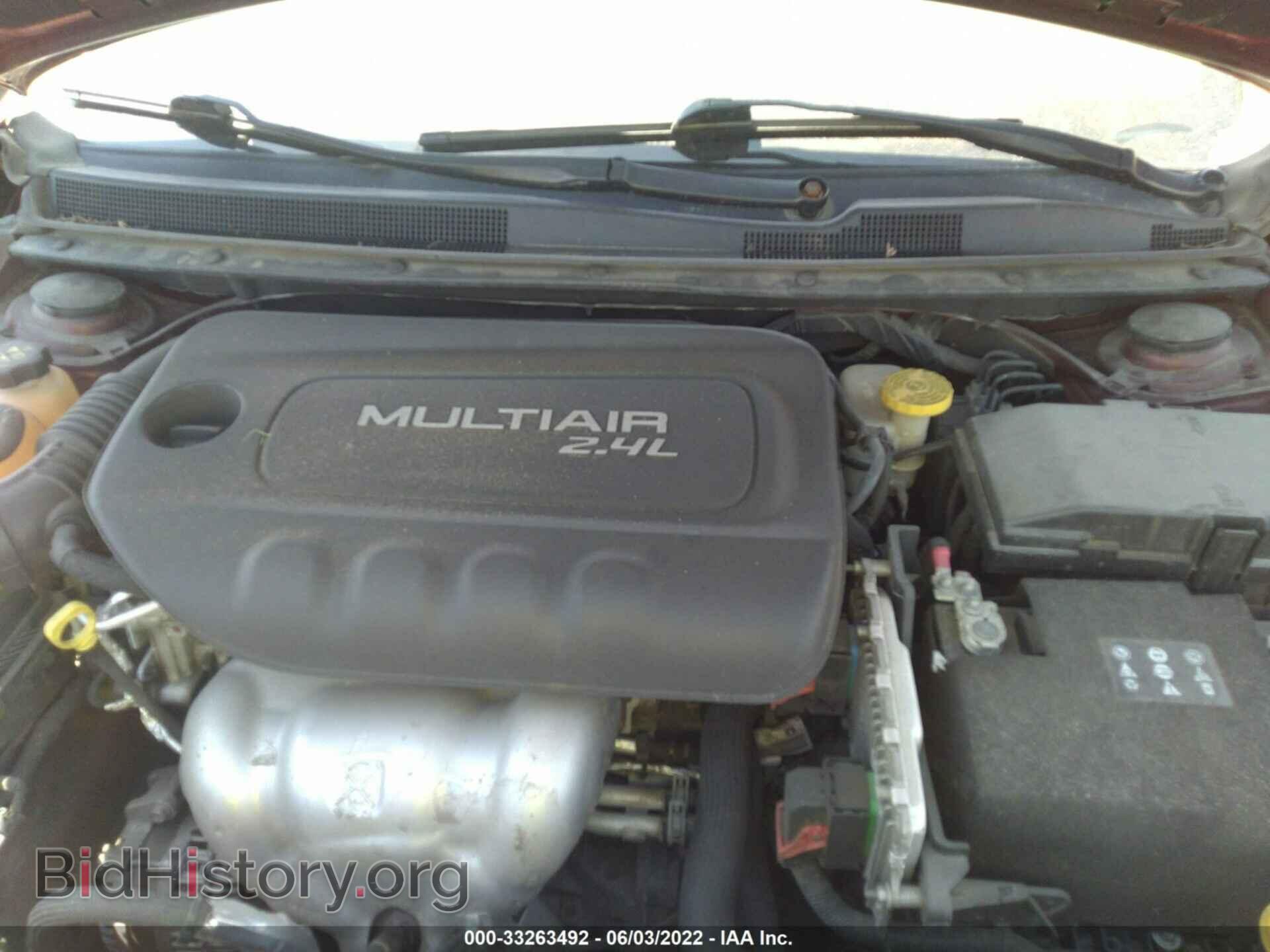 2016 CHRYSLER 200 - VIN: 1C3CCCAB8GN149375 - Фото 10