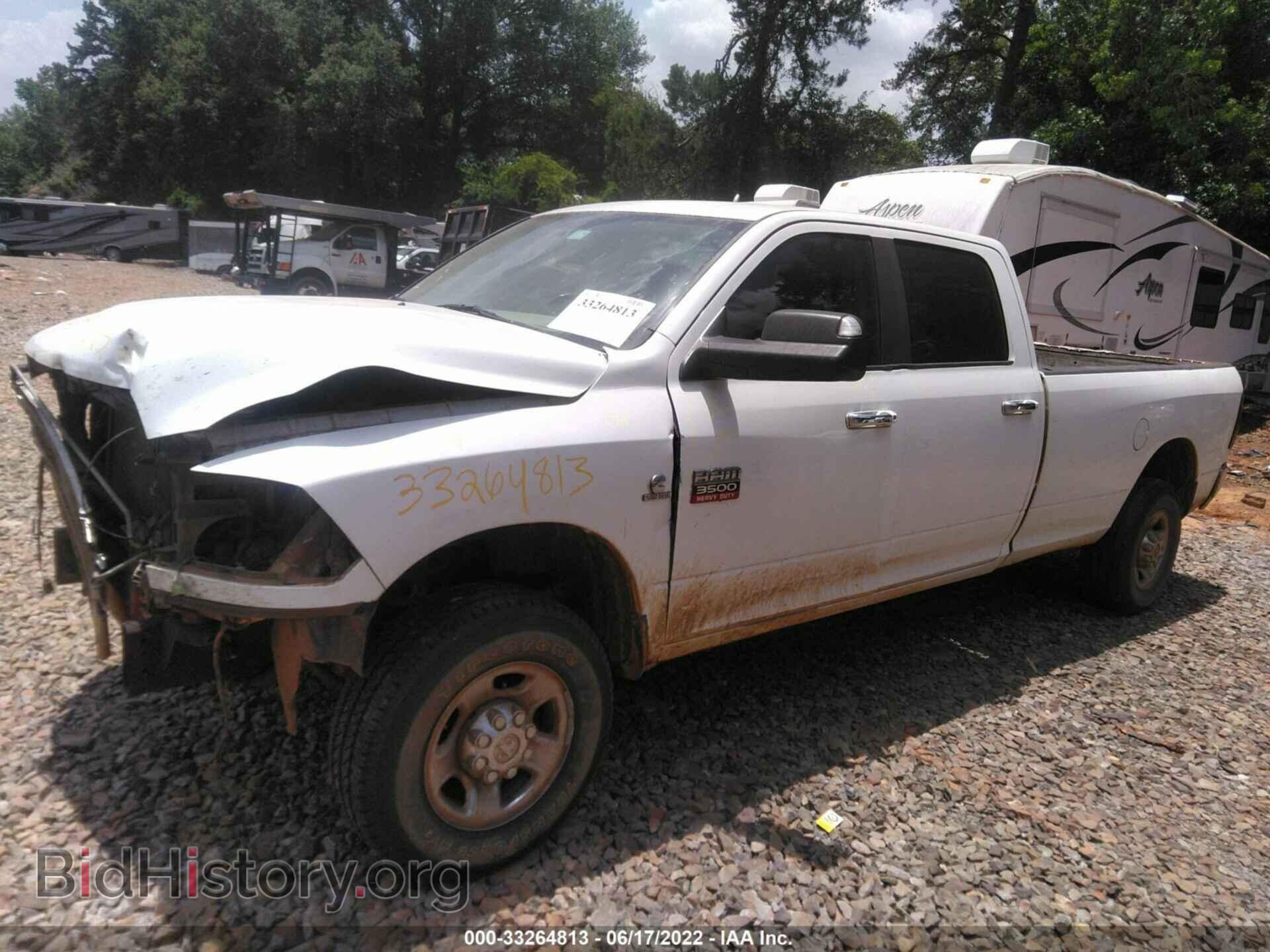 2012 RAM 3500 - VIN: 3C63D3HLXCG281796 - Photo 2