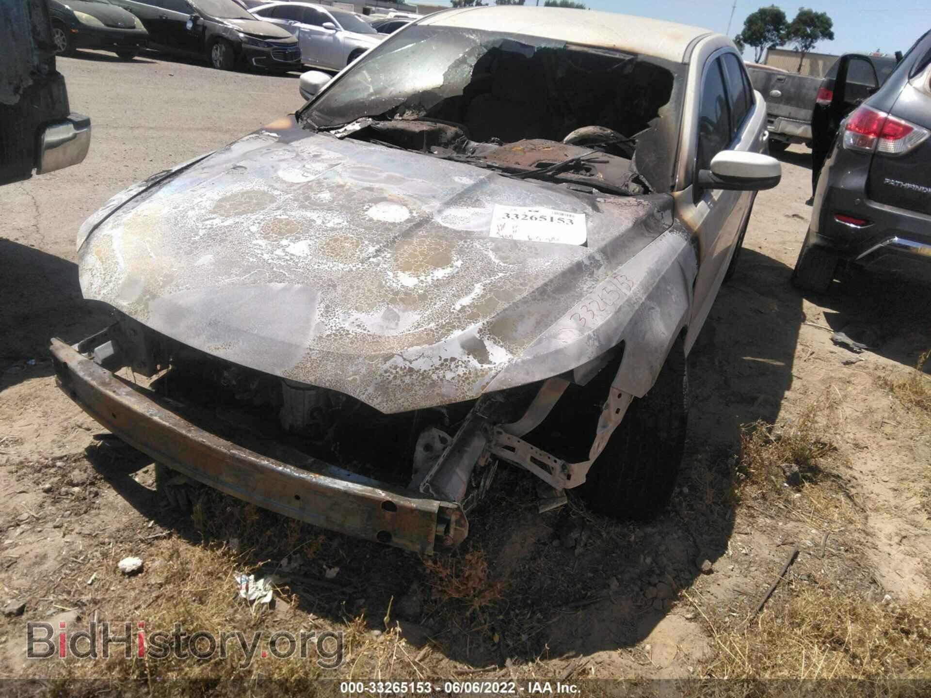 2011 FORD TAURUS - VIN: 1FAHP2EW6BG168085 - Фото 2