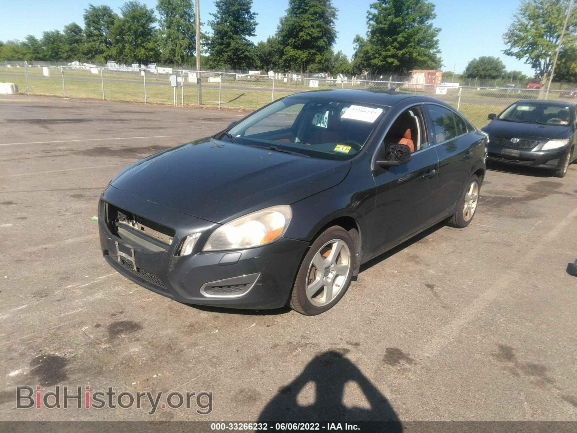 2012 VOLVO S60 - VIN: YV1622FS5C2113079 - Фото 2