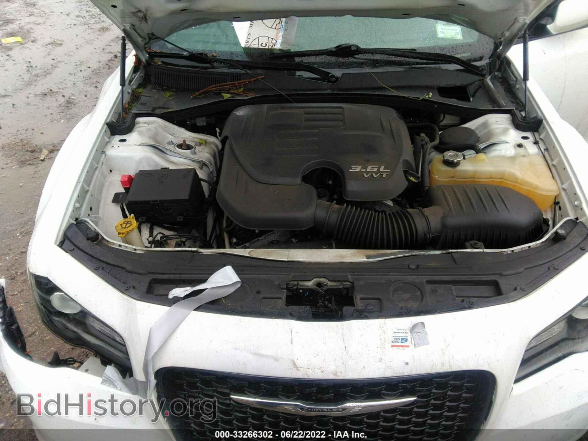 2017 CHRYSLER 300 - VIN: 2C3CCABG6HH646918 - Фото 10