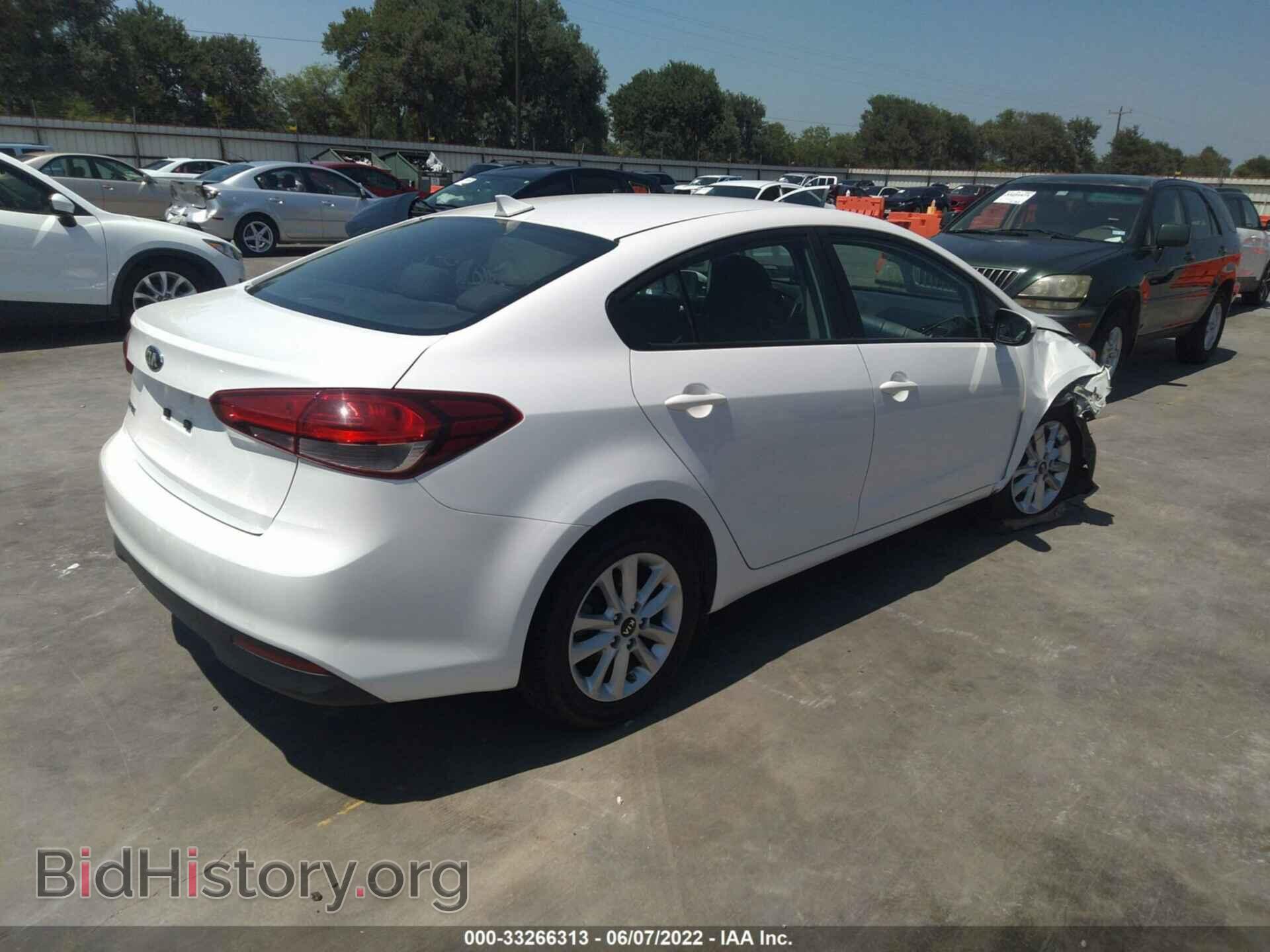 2017 KIA FORTE - VIN: 3KPFL4A76HE010958 - Фото 4