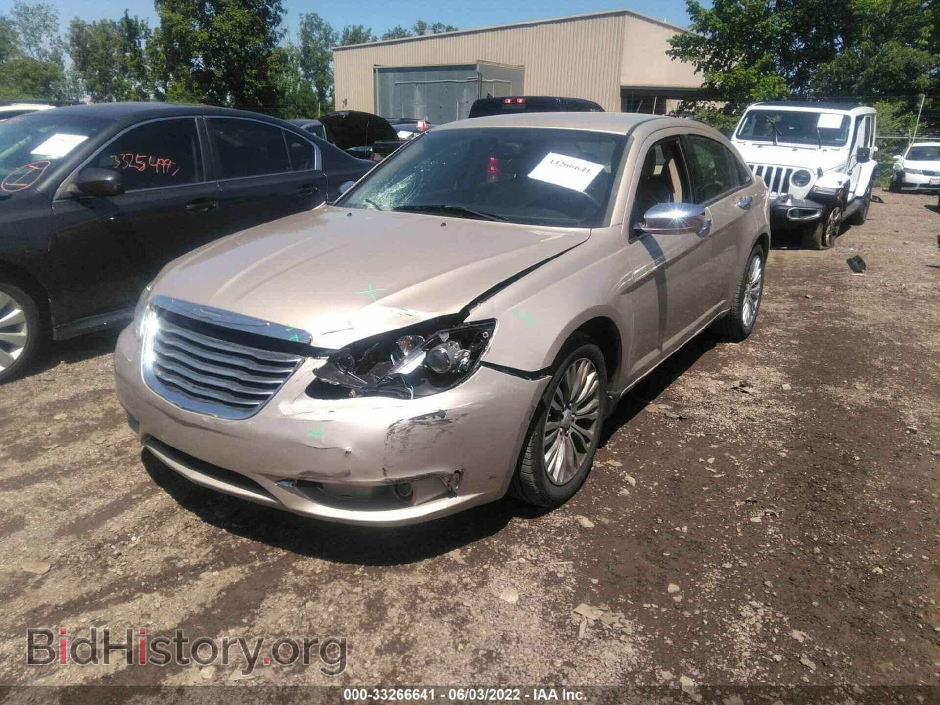 2013 CHRYSLER 200 - VIN: 1C3CCBCG1DN571230 - Photo 2