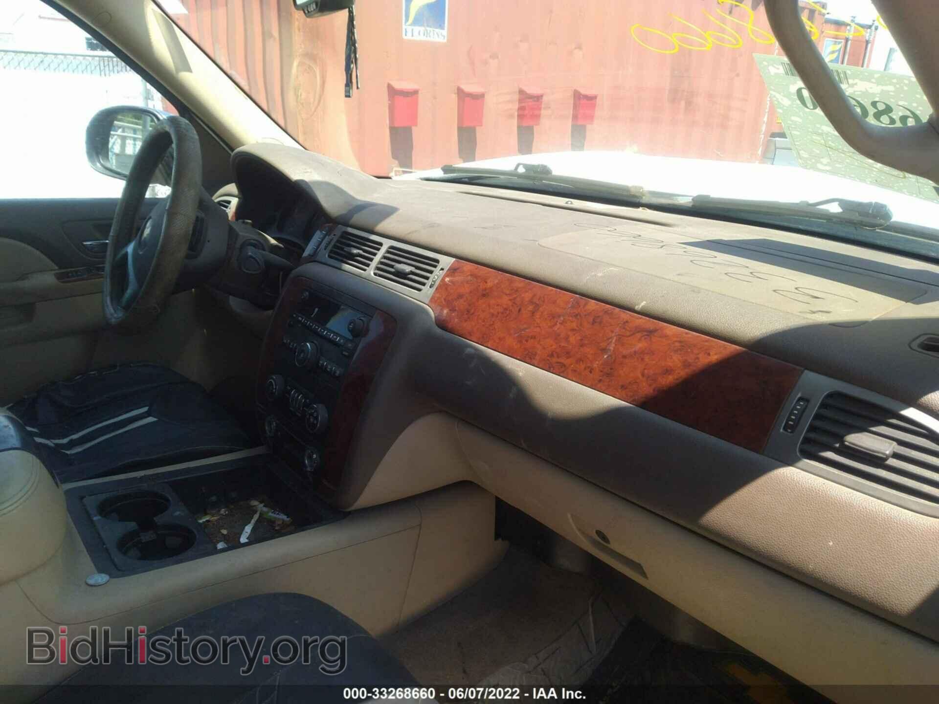 2011 CHEVROLET TAHOE - VIN: 1GNSCAE01BR391440 - Фото 5