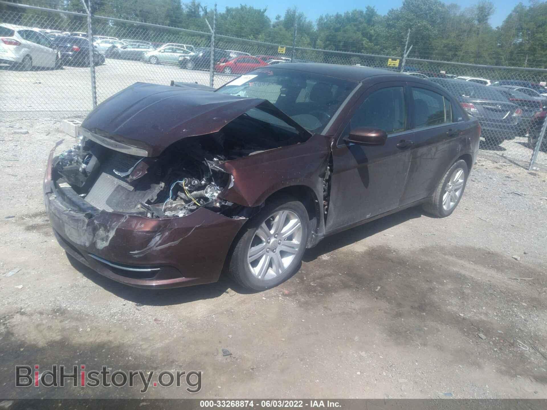 2013 CHRYSLER 200 - VIN: 1C3CCBBB9DN624309 - Фото 2
