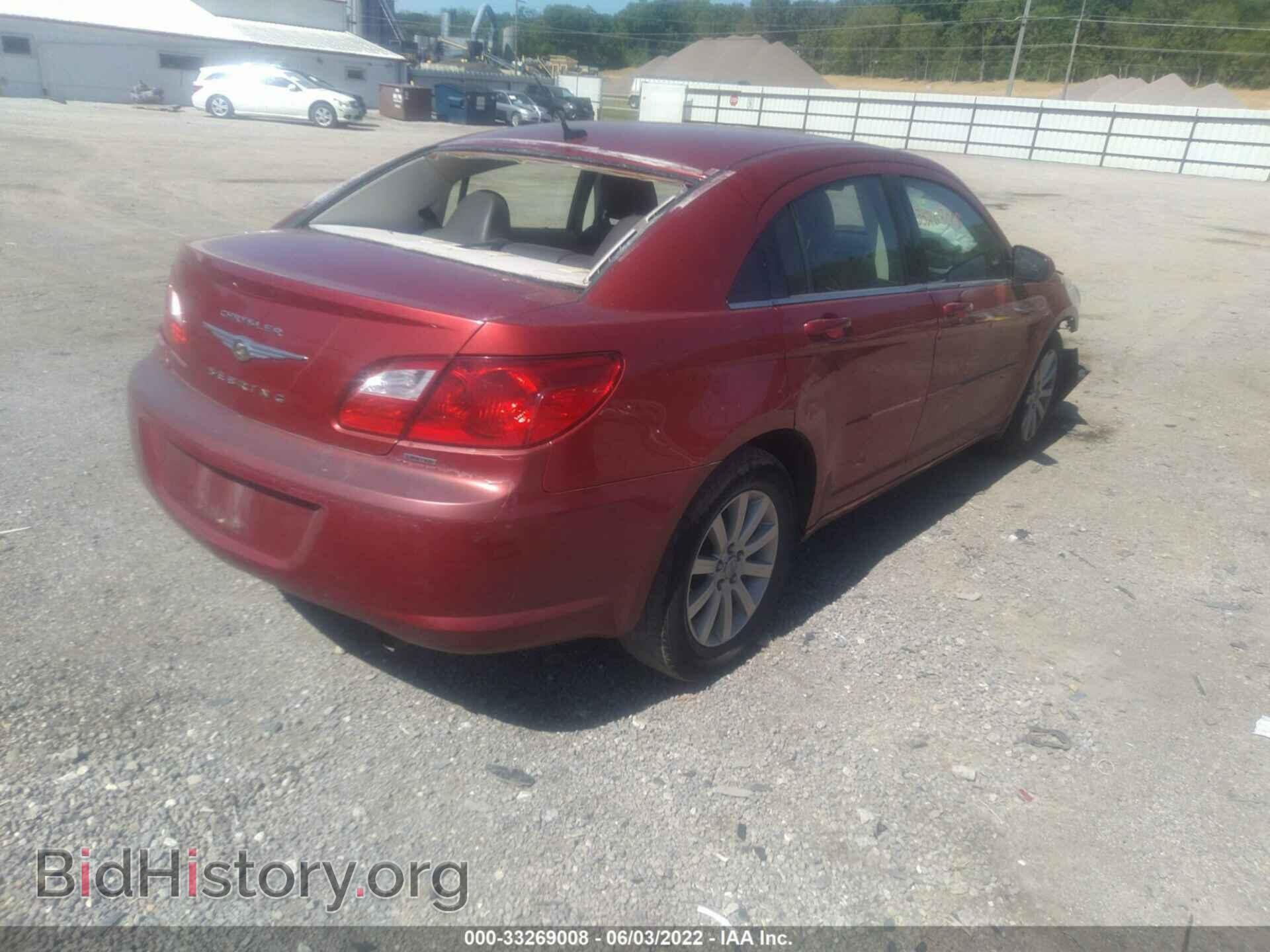 2010 CHRYSLER SEBRING - VIN: 1C3CC5FB8AN176409 - Фото 4