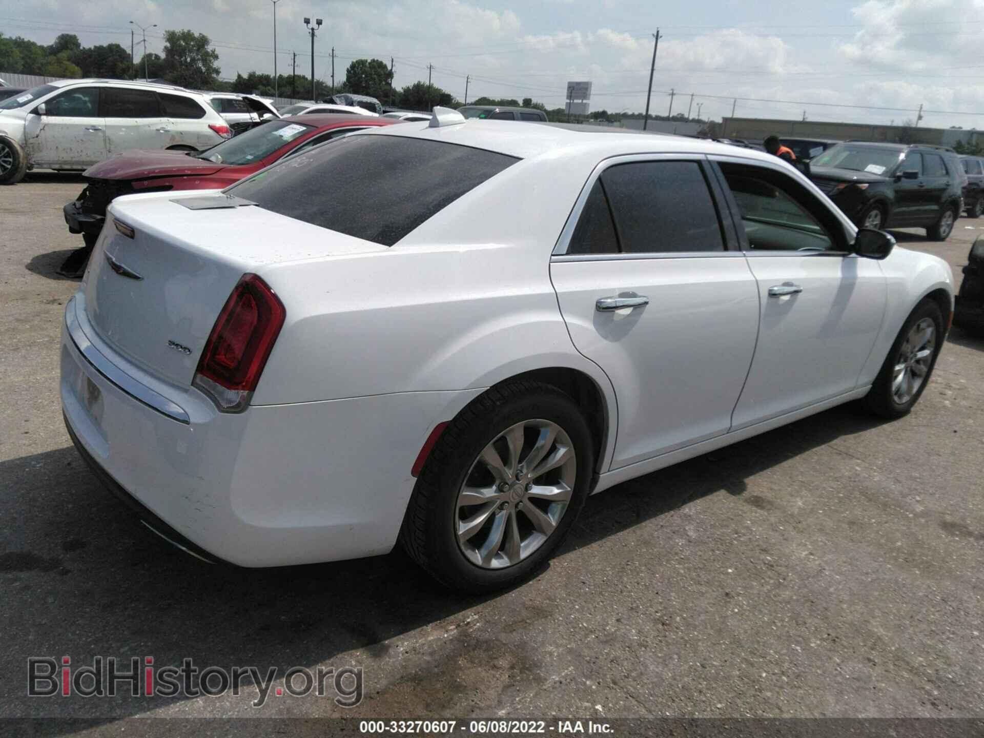 2019 CHRYSLER 300 - VIN: 2C3CCAKG8KH610896 - Фото 4