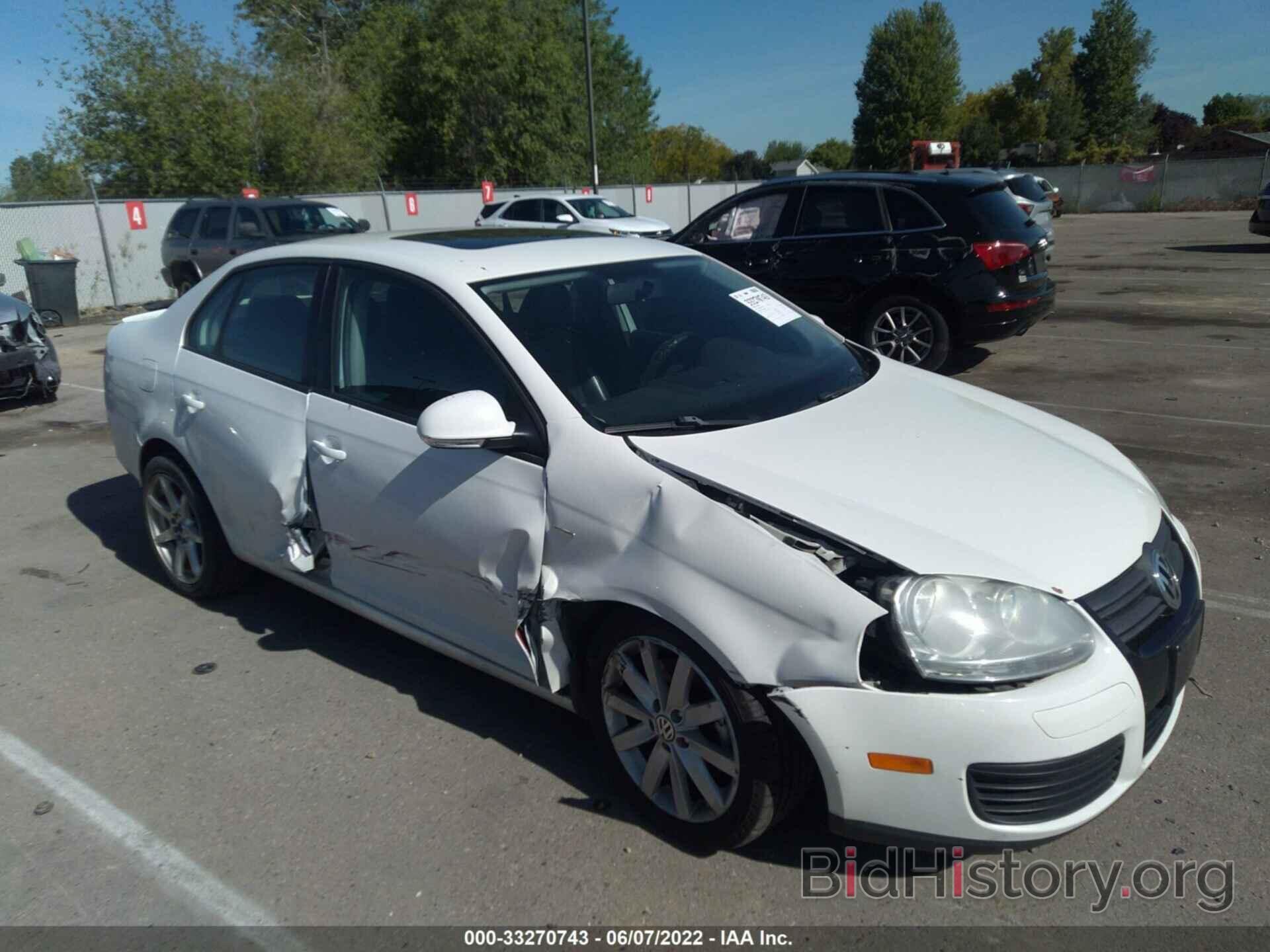 Photo 3VWRA7AJ9AM053764 - VOLKSWAGEN JETTA SEDAN 2010