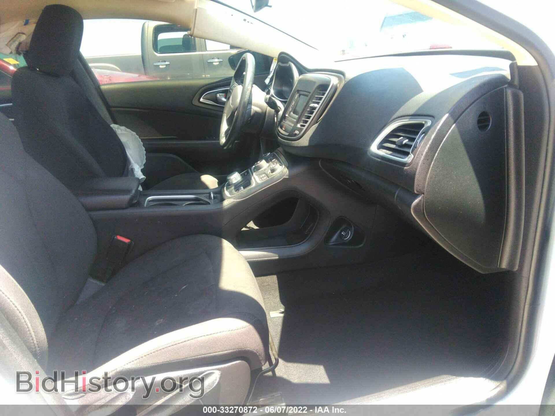 2016 CHRYSLER 200 - VIN: 1C3CCCFB2GN186611 - Photo 5