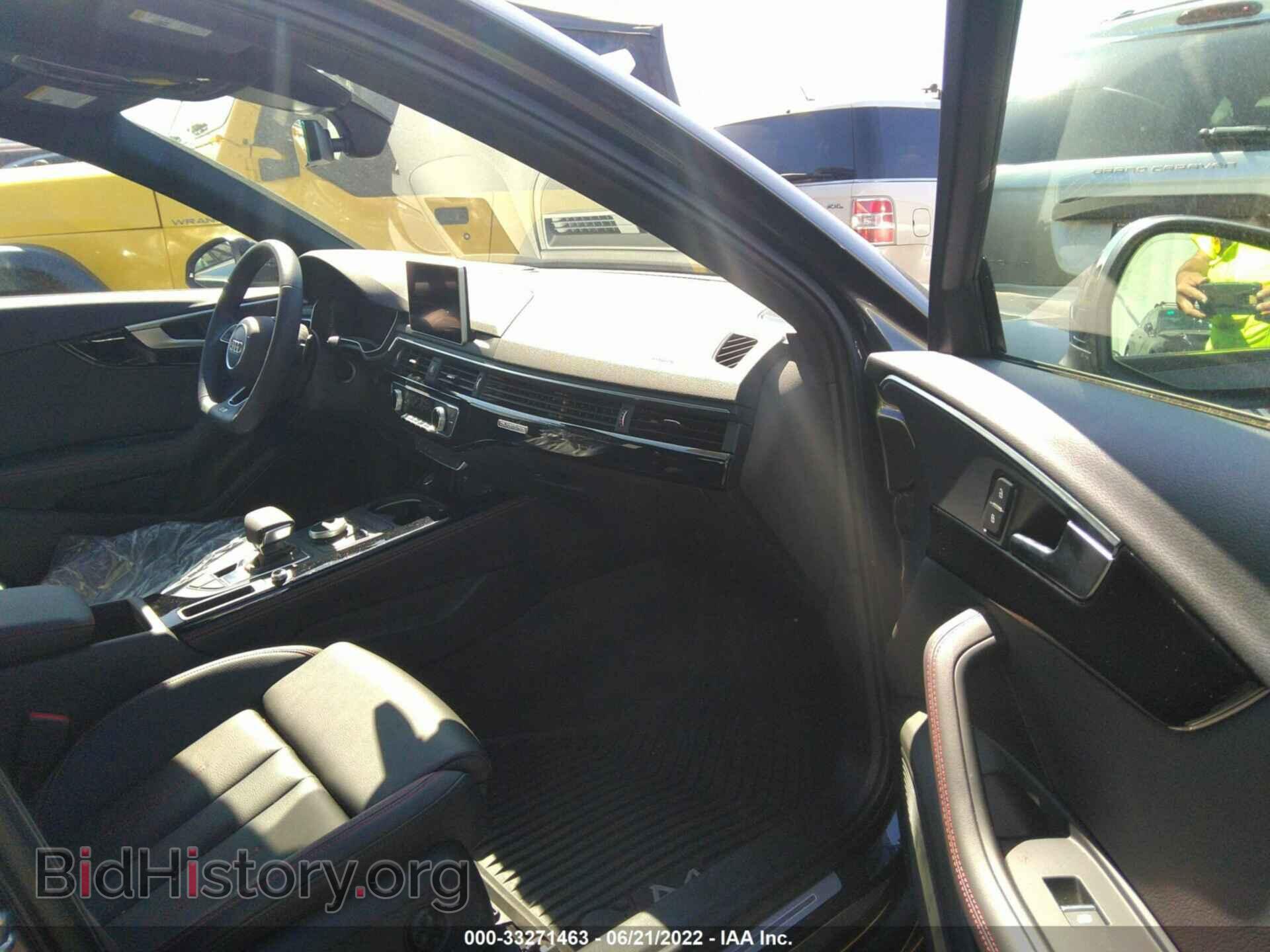 2019 AUDI A4 - VIN: WAUFNAF48KA011334 - Фото 5