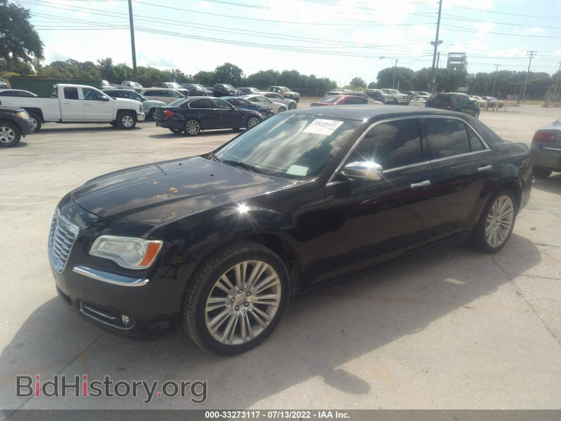 2011 CHRYSLER 300 - VIN: 2C3CA5CG1BH594665 - Фото 2