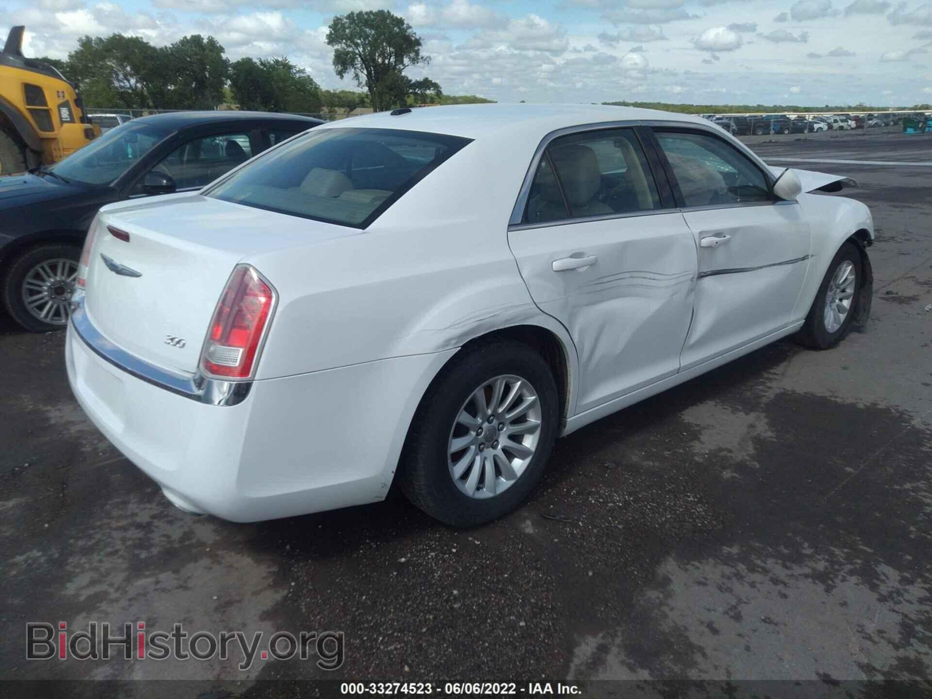 2014 CHRYSLER 300 - VIN: 2C3CCAAG6EH296901 - Фото 4
