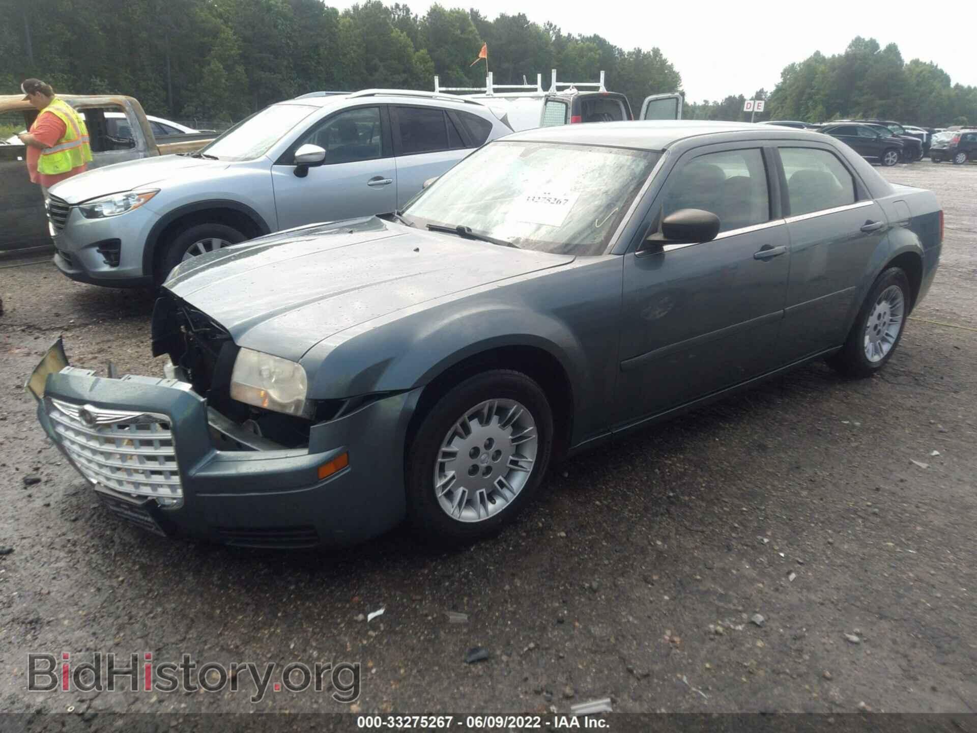 2006 CHRYSLER 300 - VIN: 2C3KA43R66H102029 - Фото 2