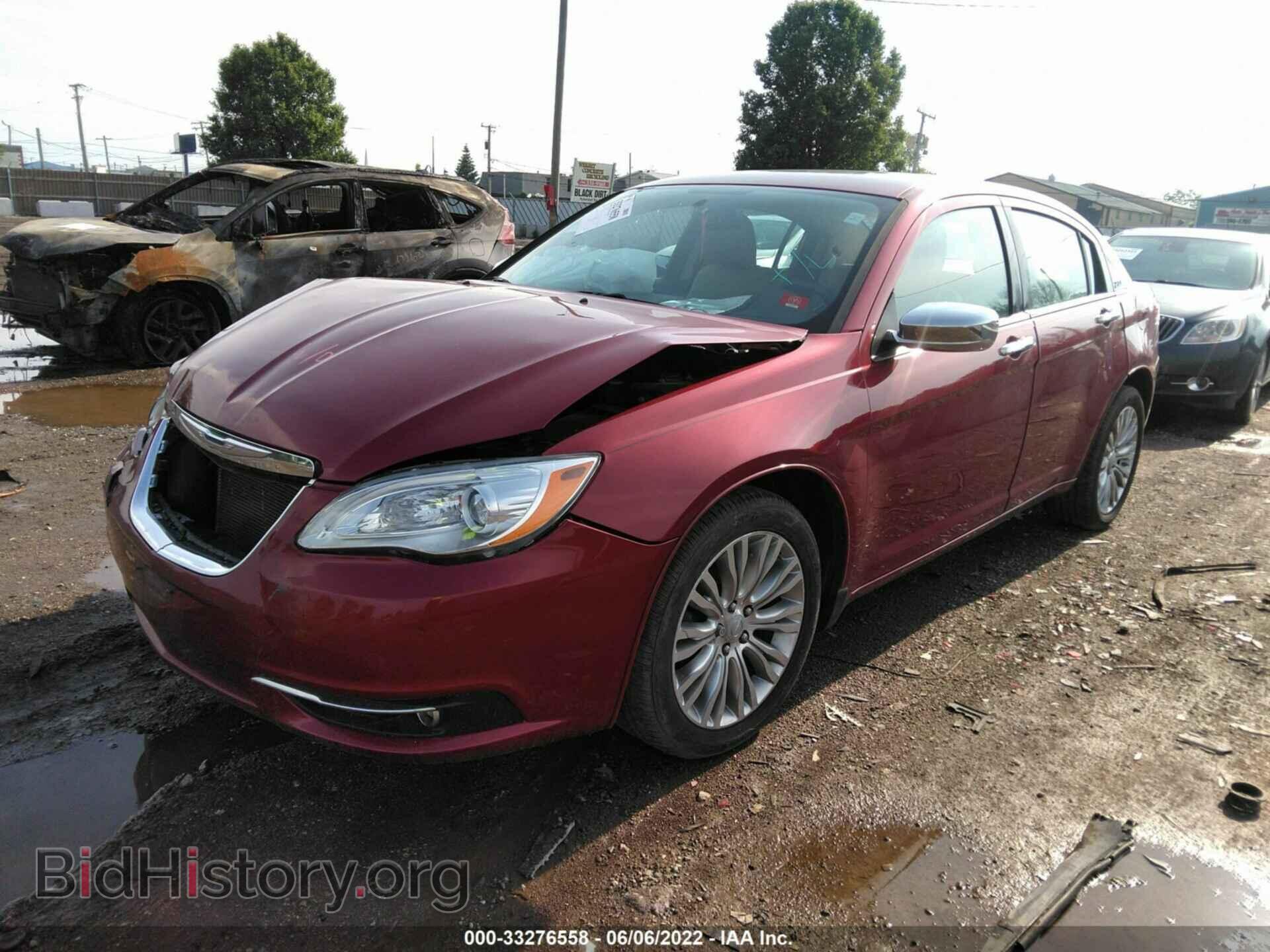 2013 CHRYSLER 200 - VIN: 1C3CCBCG2DN598484 - Фото 2