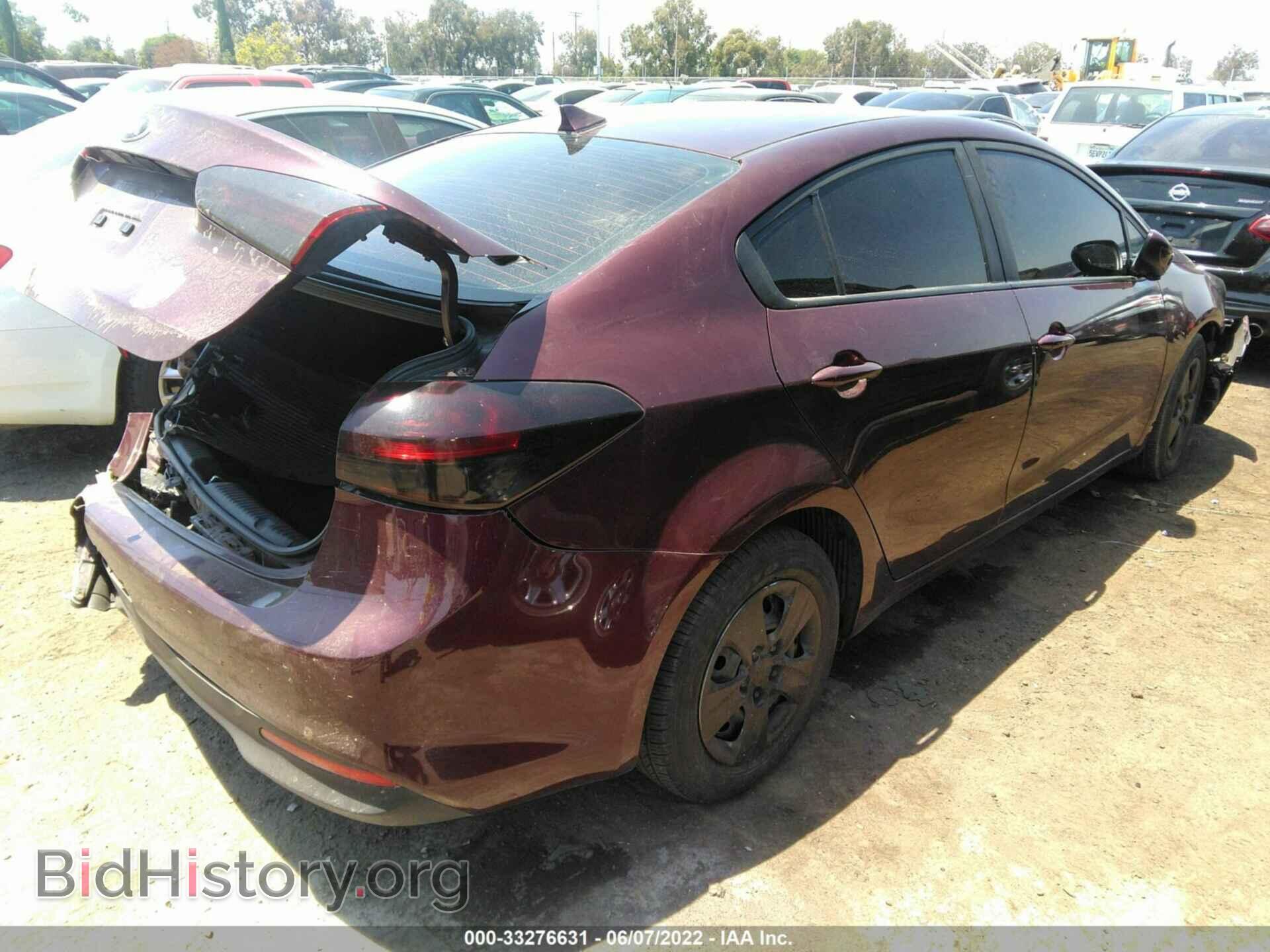 2017 KIA FORTE - VIN: 3KPFK4A73HE095910 - Photo 4
