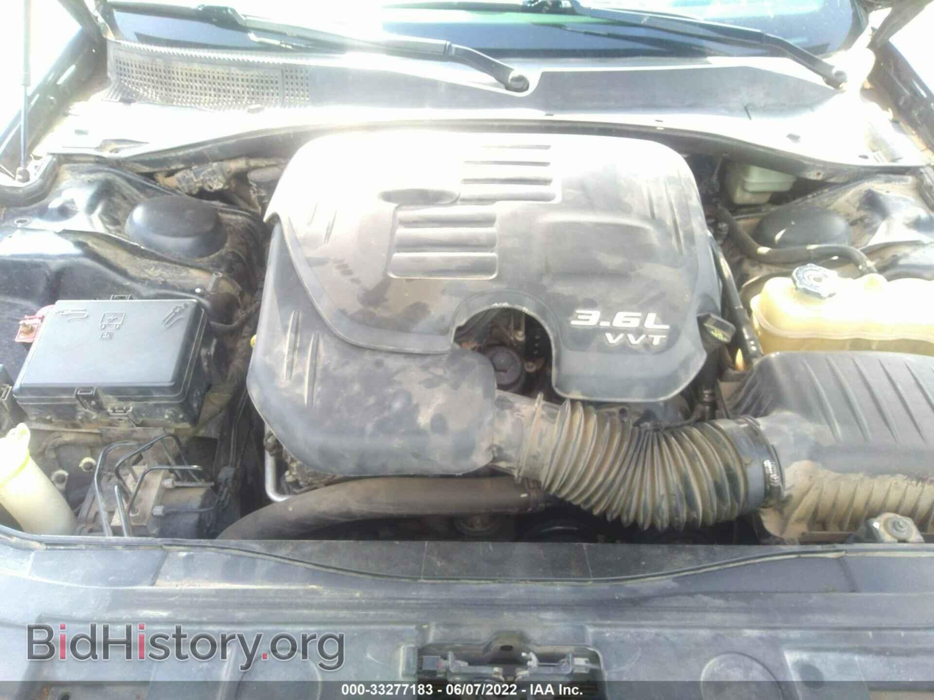 2013 CHRYSLER 300 - VIN: 2C3CCADG8DH743853 - Фото 10