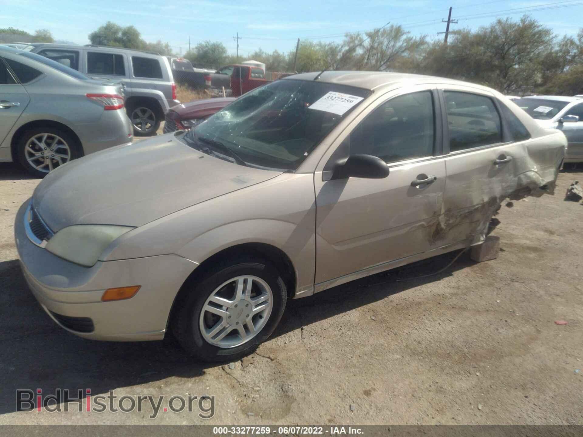2006 FORD FOCUS - VIN: 1FAFP34N16W136727 - Фото 2