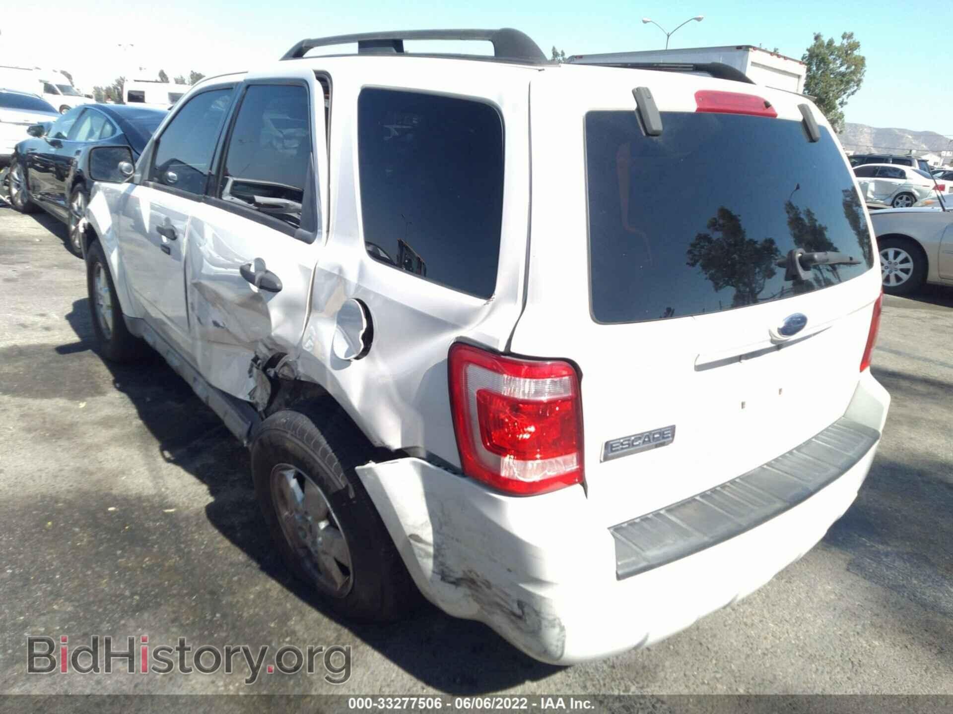 2009 FORD ESCAPE - VIN: 1FMCU03G59KB02160 - Фото 3