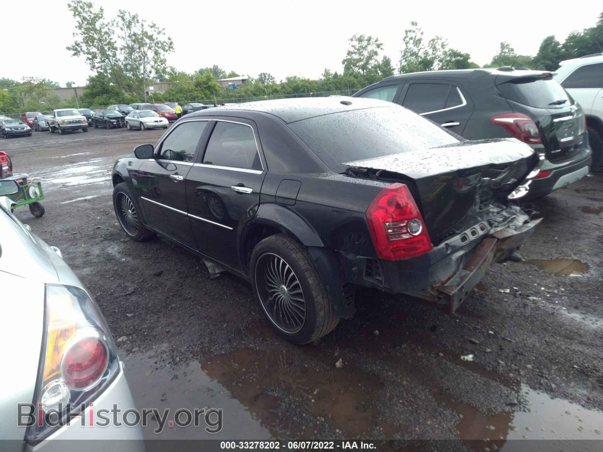2009 CHRYSLER 300 - VIN: 2C3KA33V19H617581 - Фото 3