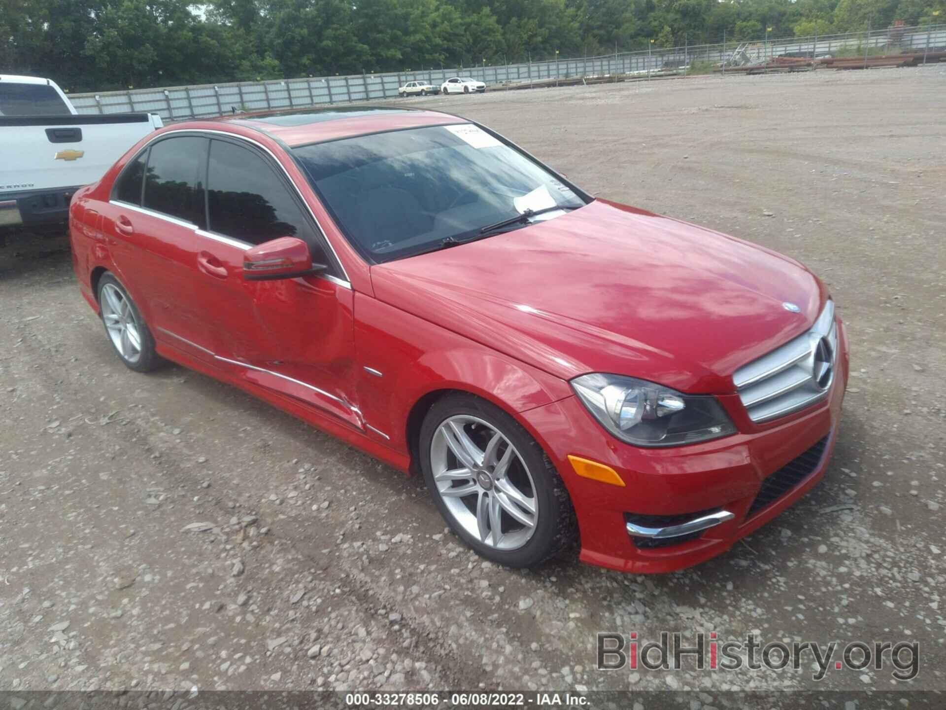 Photo WDDGF4HB3CA601479 - MERCEDES-BENZ C-CLASS 2012