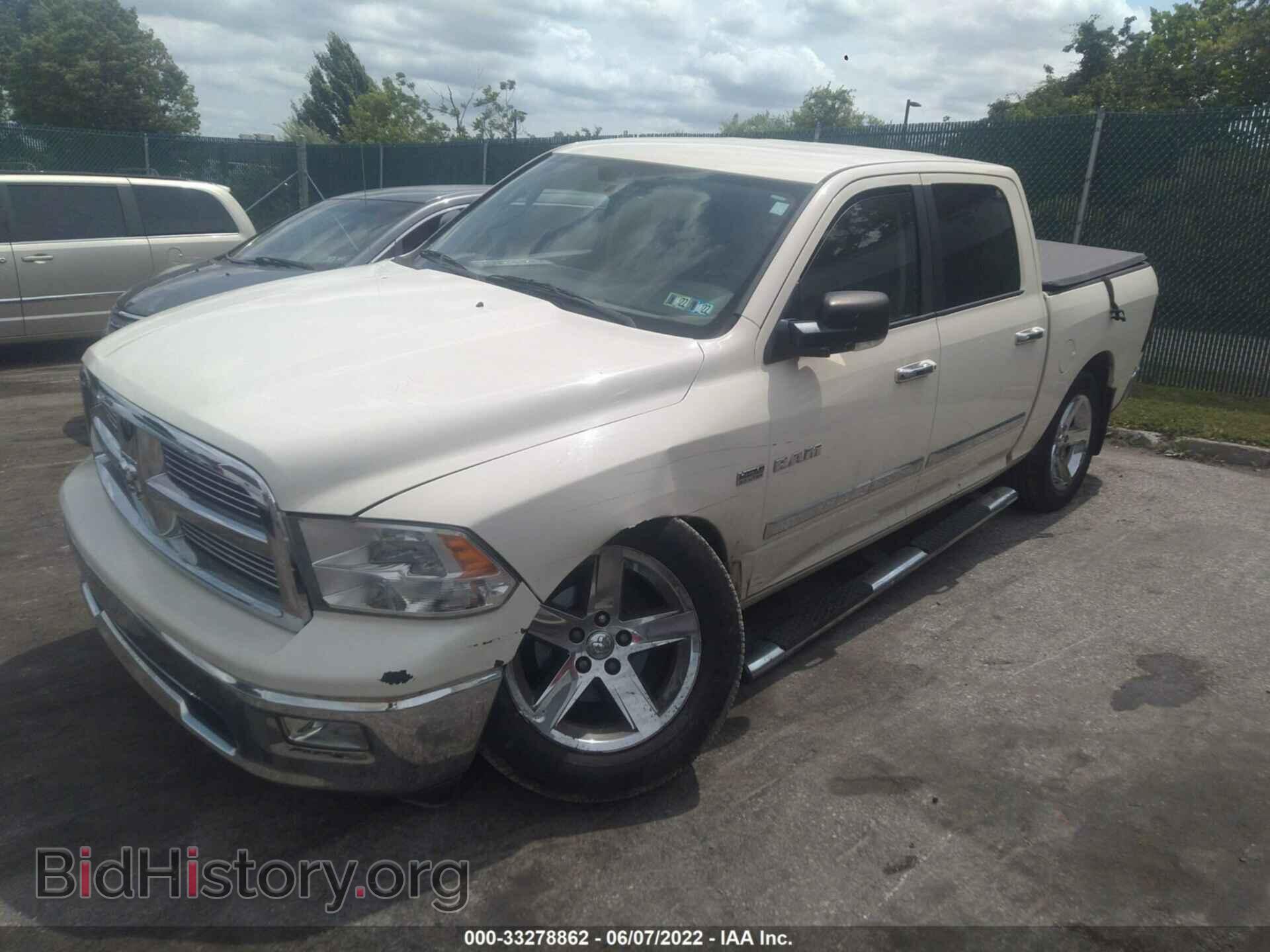 2010 DODGE RAM 1500 - VIN: 1D7RV1CT6AS227029 - Фото 2