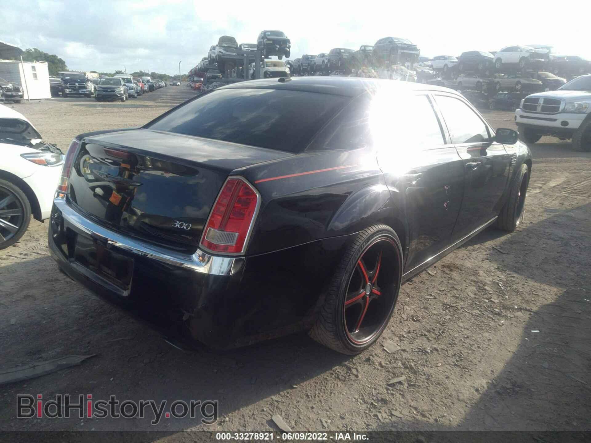 2013 CHRYSLER 300 - VIN: 2C3CCAAG0DH509680 - Фото 4