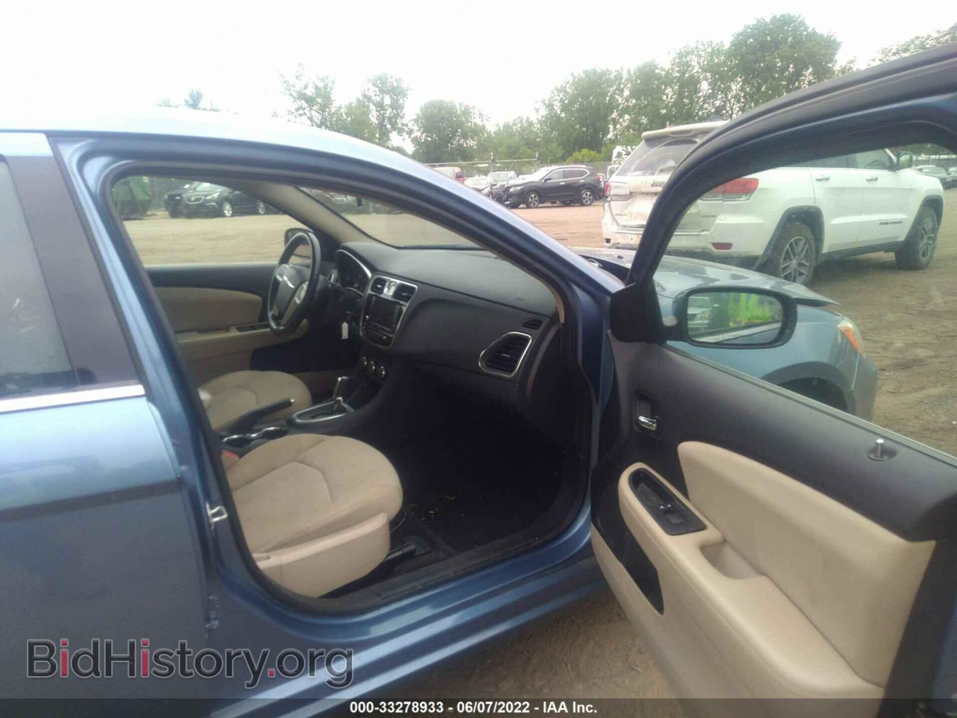 2011 CHRYSLER 200 - VIN: 1C3BC1FG2BN539658 - Фото 5