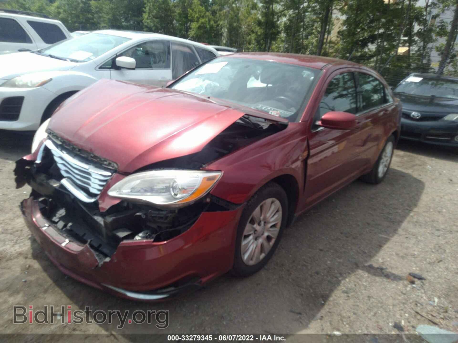 2011 CHRYSLER 200 - VIN: 1C3BC4FB3BN515536 - Фото 2