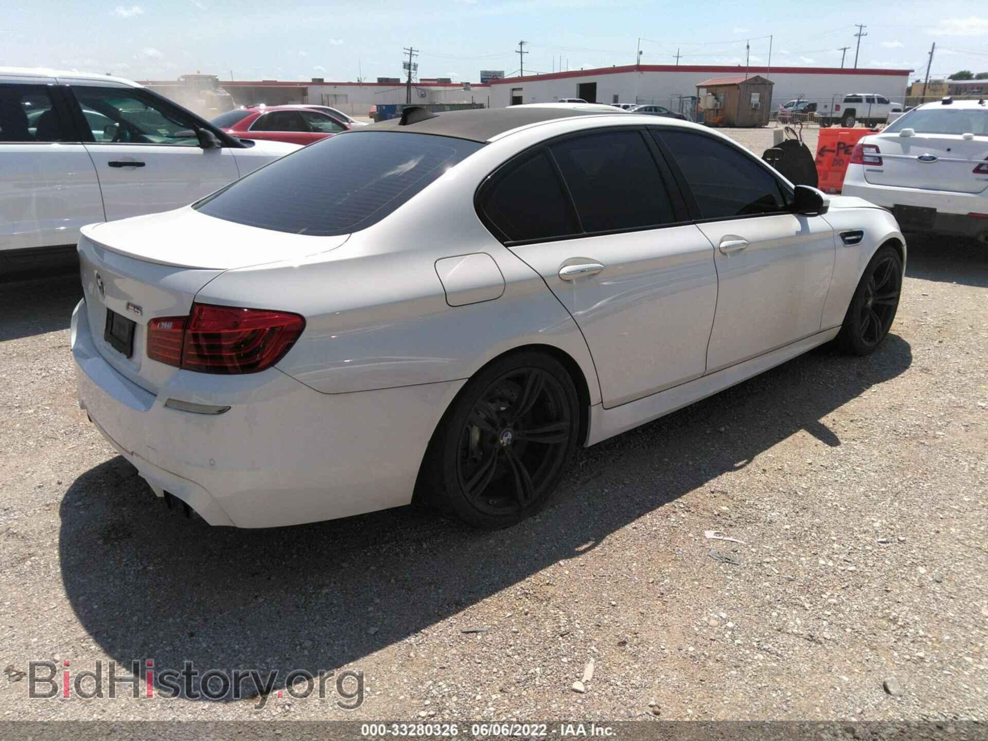 2014 BMW M5 - VIN: WBSFV9C50ED593763 - Фото 4