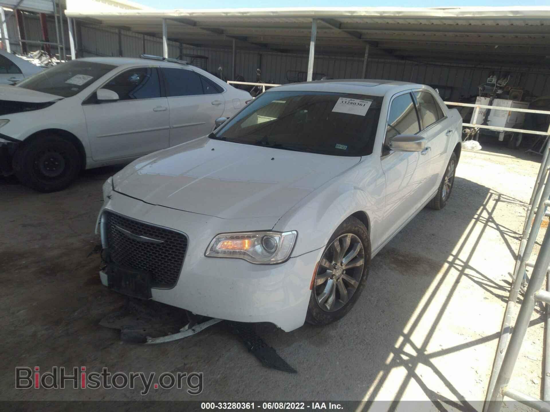 2015 CHRYSLER 300 - VIN: 2C3CCASG9FH860203 - Photo 2