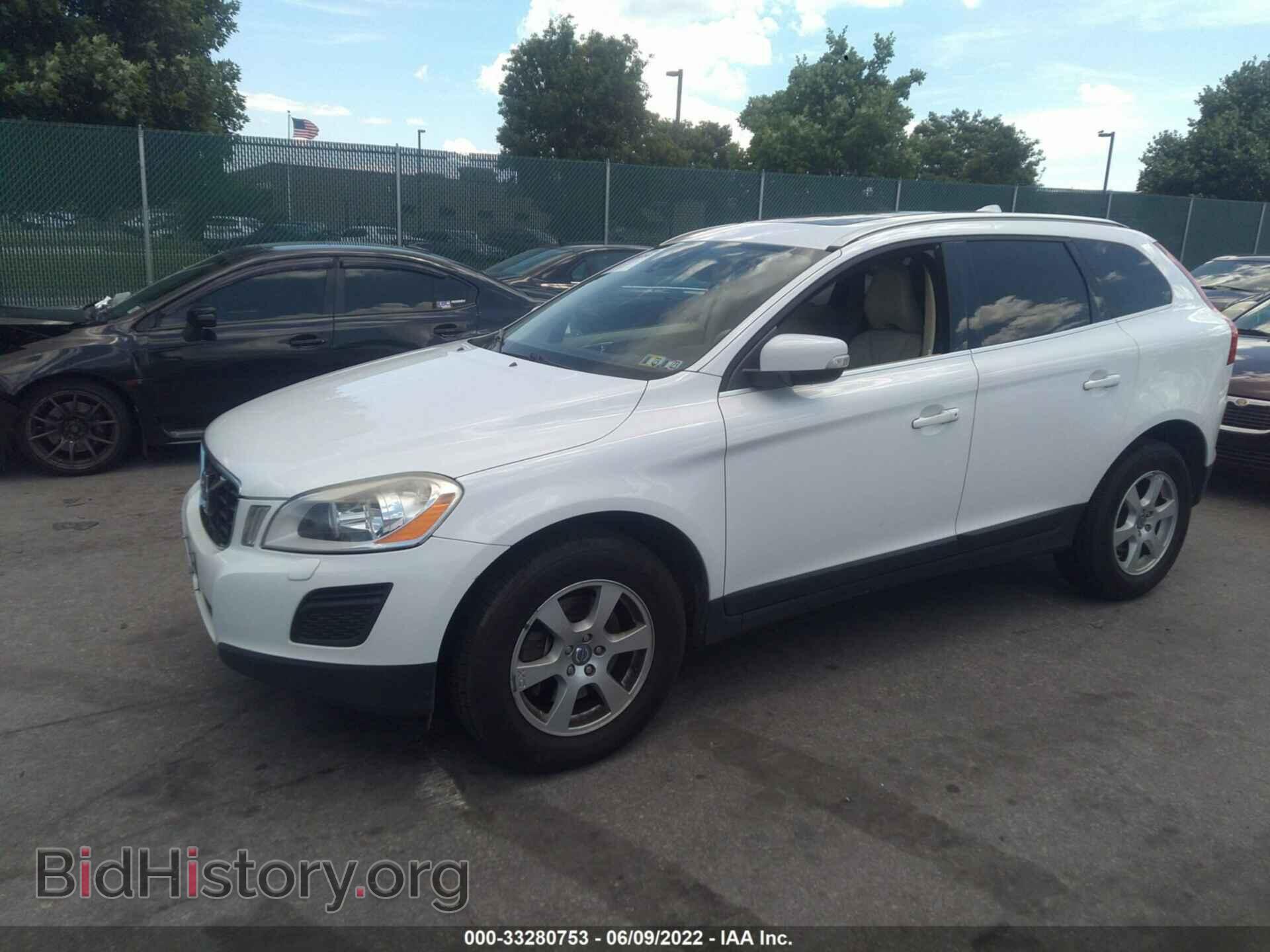 2012 VOLVO XC60 - VIN: YV4940DZ2C2317465 - Фото 2