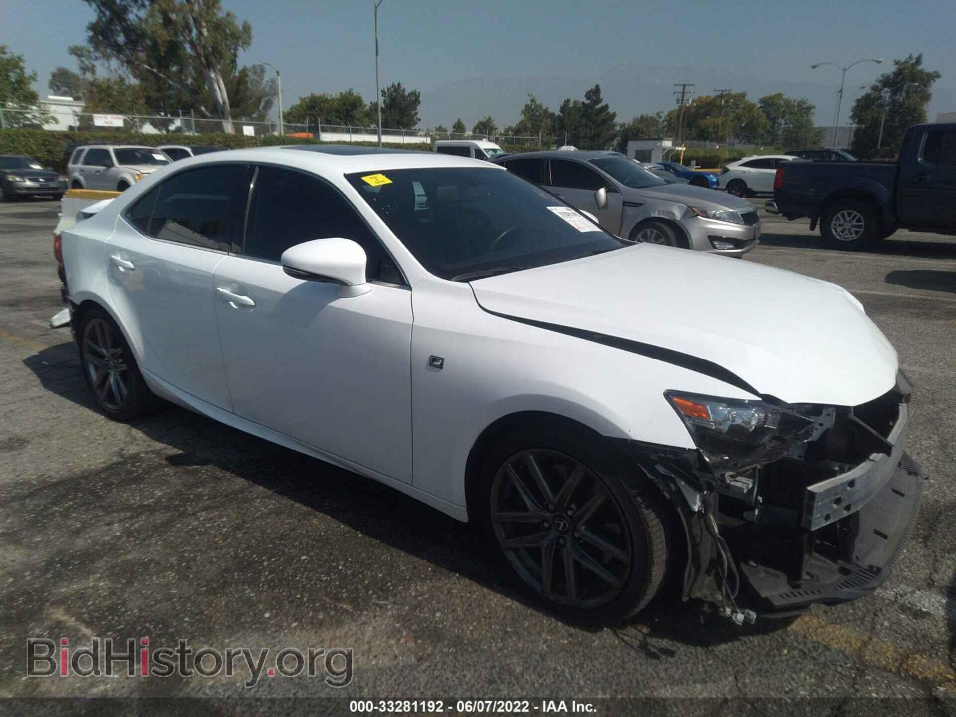 Photo JTHBA1D25G5015905 - LEXUS IS 200T 2016