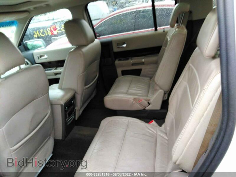 2010 Ford FLEX (VIN 2FMGK5CCXABB18435) — photo 8 of 11