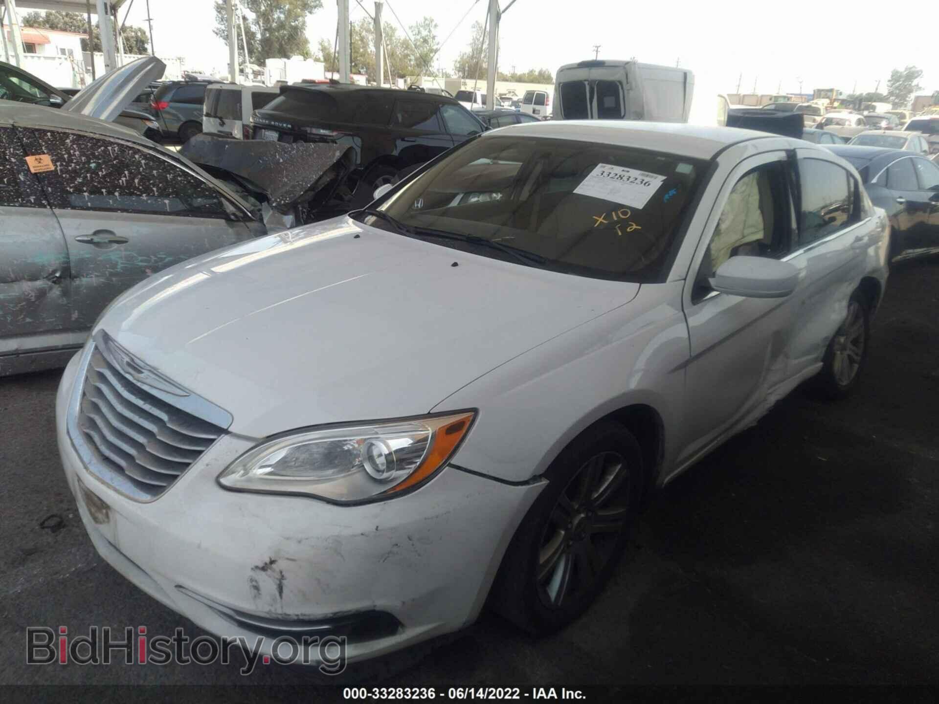 2013 CHRYSLER 200 - VIN: 1C3CCBBB4DN600516 - Photo 2