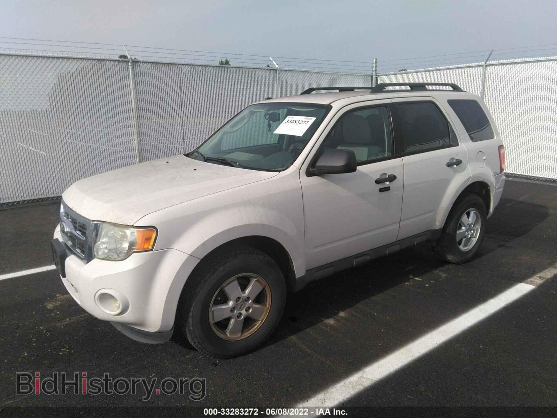 2011 FORD ESCAPE - VIN: 1FMCU9D70BKA75944 - Фото 2