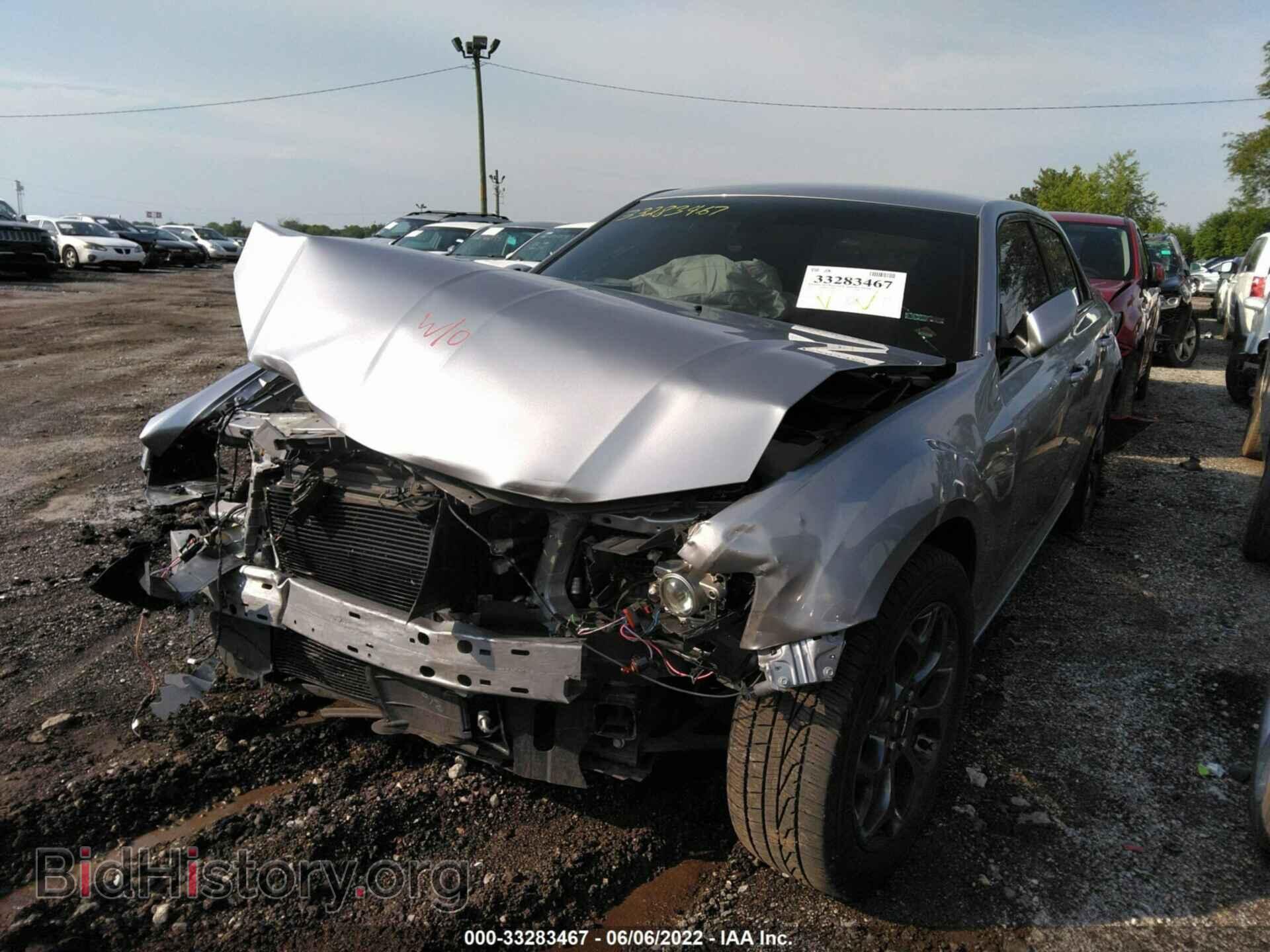 2018 CHRYSLER 300 - VIN: 2C3CCAGG3JH267440 - Фото 2